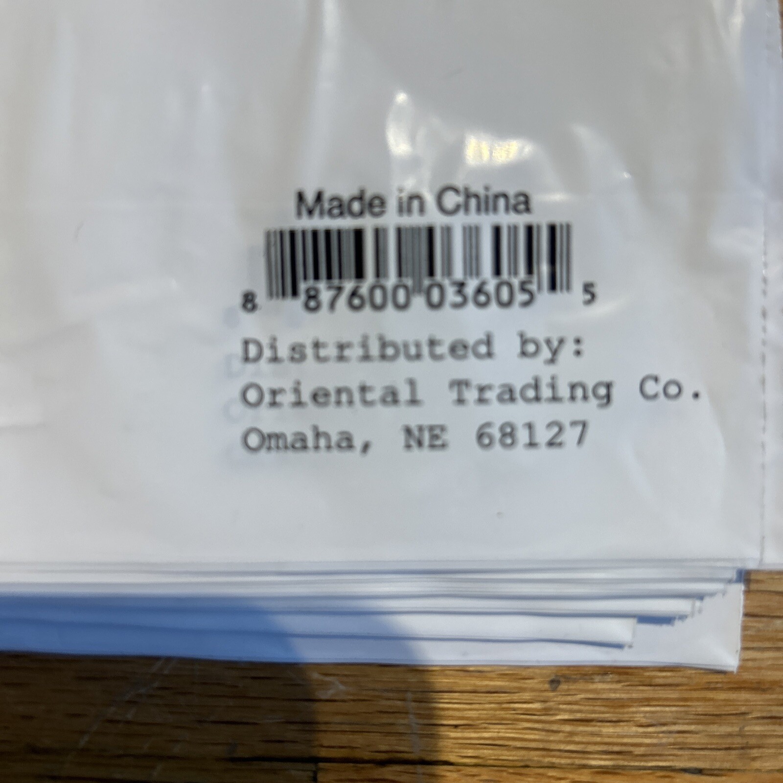 15-White Plastic Gift Tote Bag Skull Bones Oriental Trading Co. 17″ x 12.5″