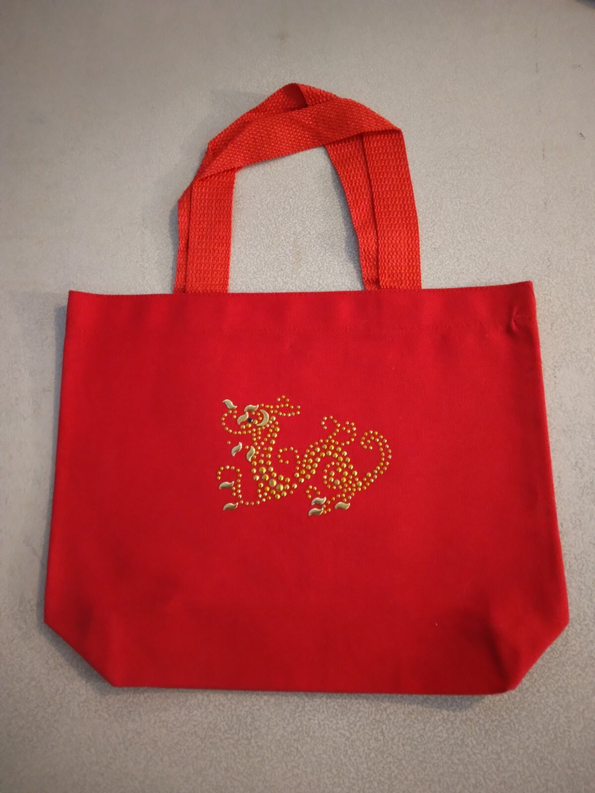 Red bag with Gold Dragon 275558