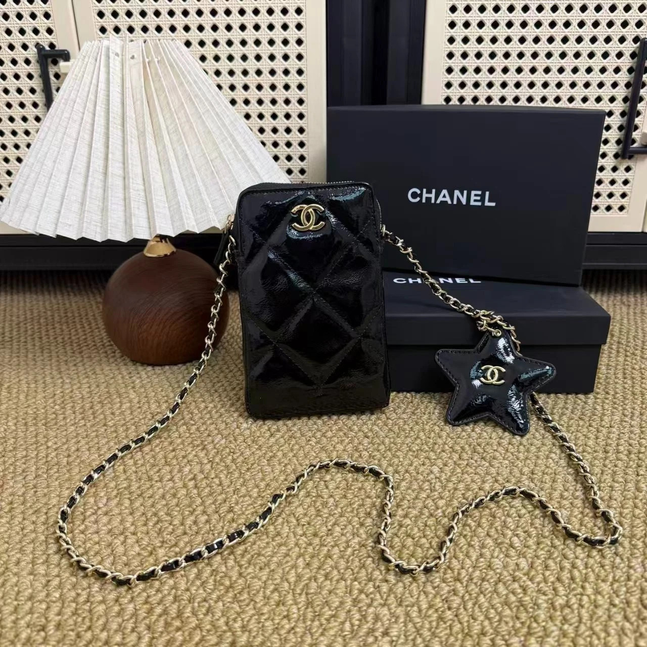 NEWCHANEL 25N Coco Neige Waxed Leather Star Phone Bag