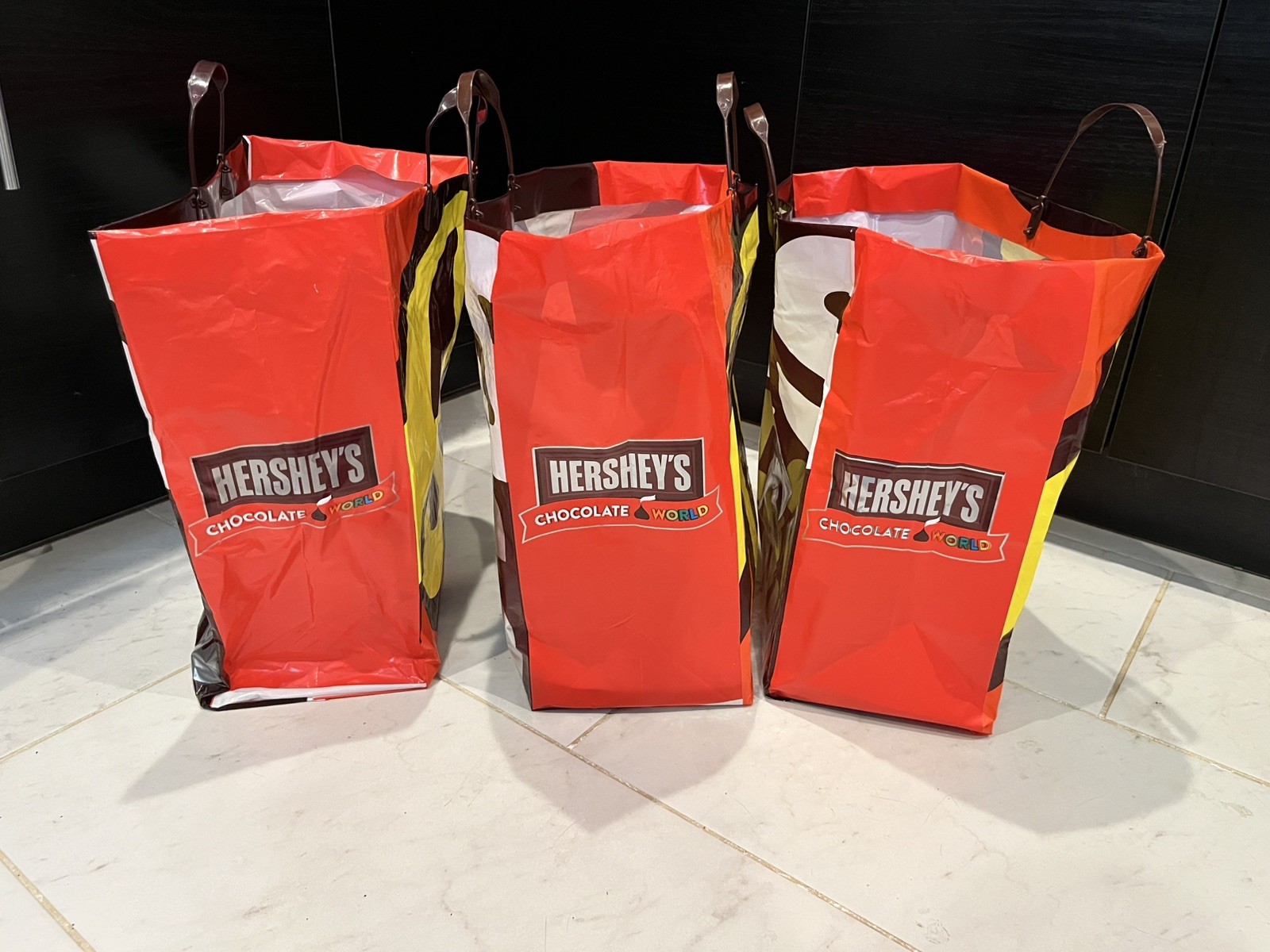 🍫🍫🍫 (3) Hershey’s Chocolate World (PA) /Reese’s Shopping Bags 16”x 13”x 7”