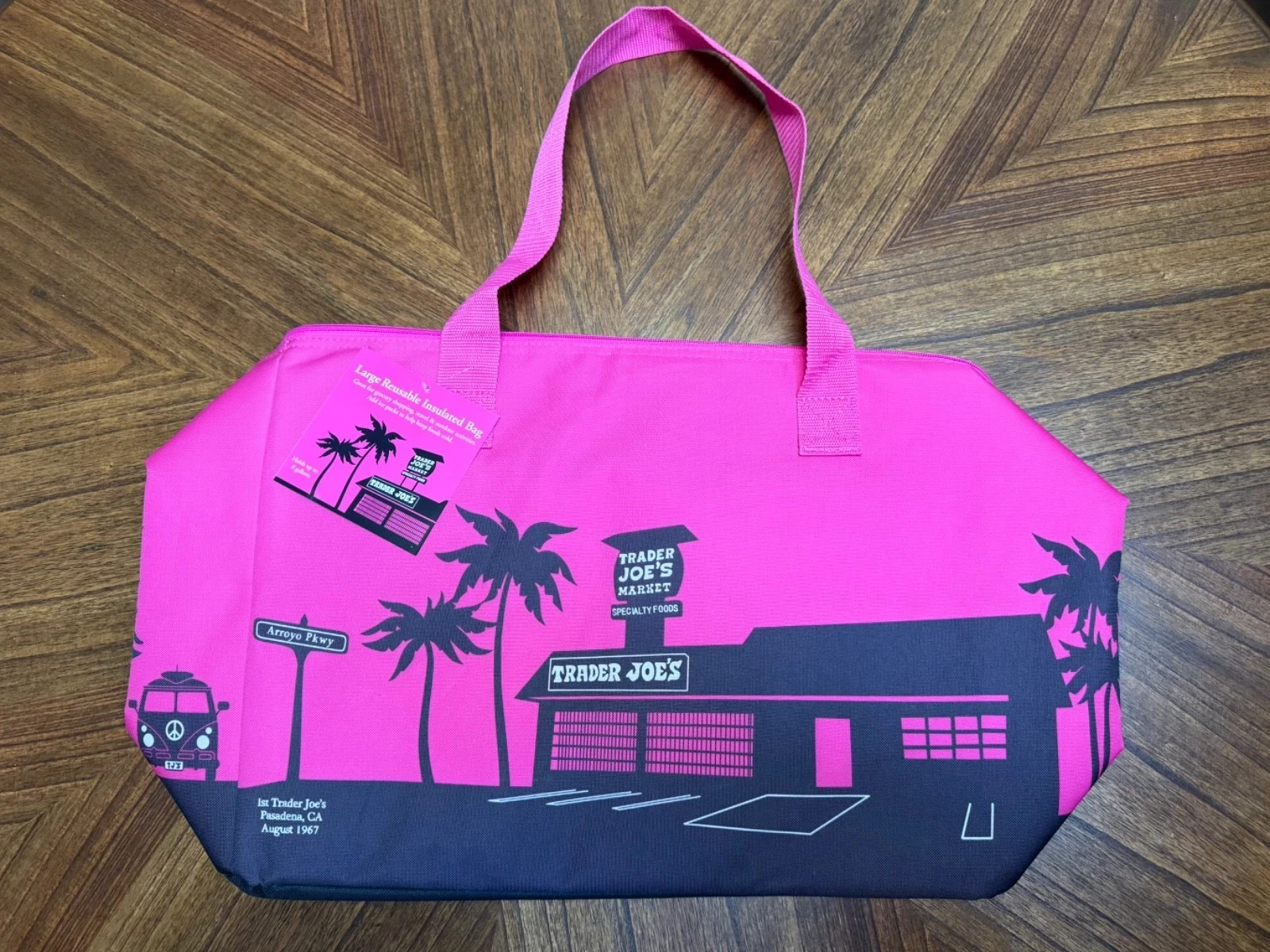 Trader Joe’s Hot Pink Insulated Reusable Zip Tote Bag Large New 2026