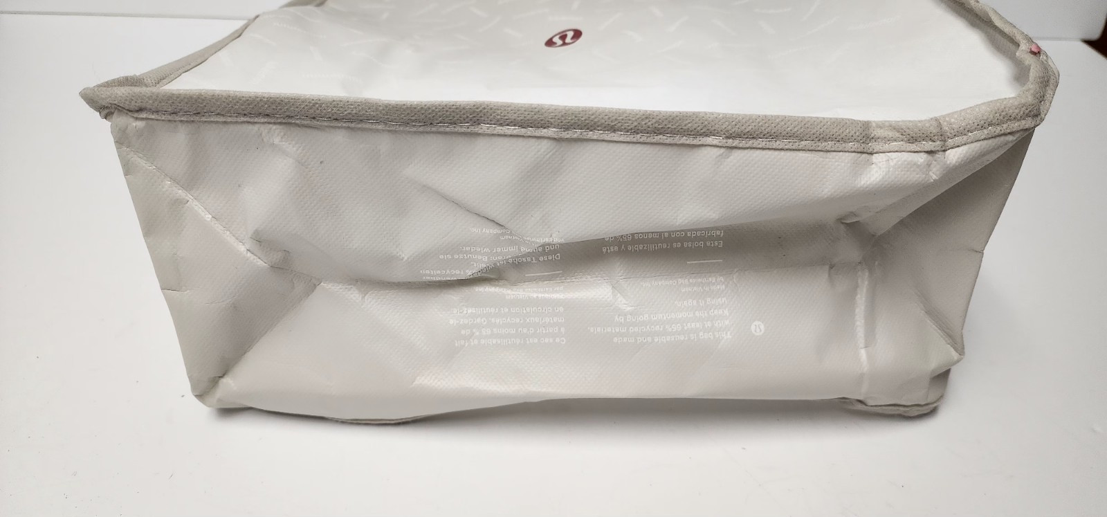 LULULEMON Grey White GRAPHIC LOGO Reusable Shopping Gym Lunch Bag
