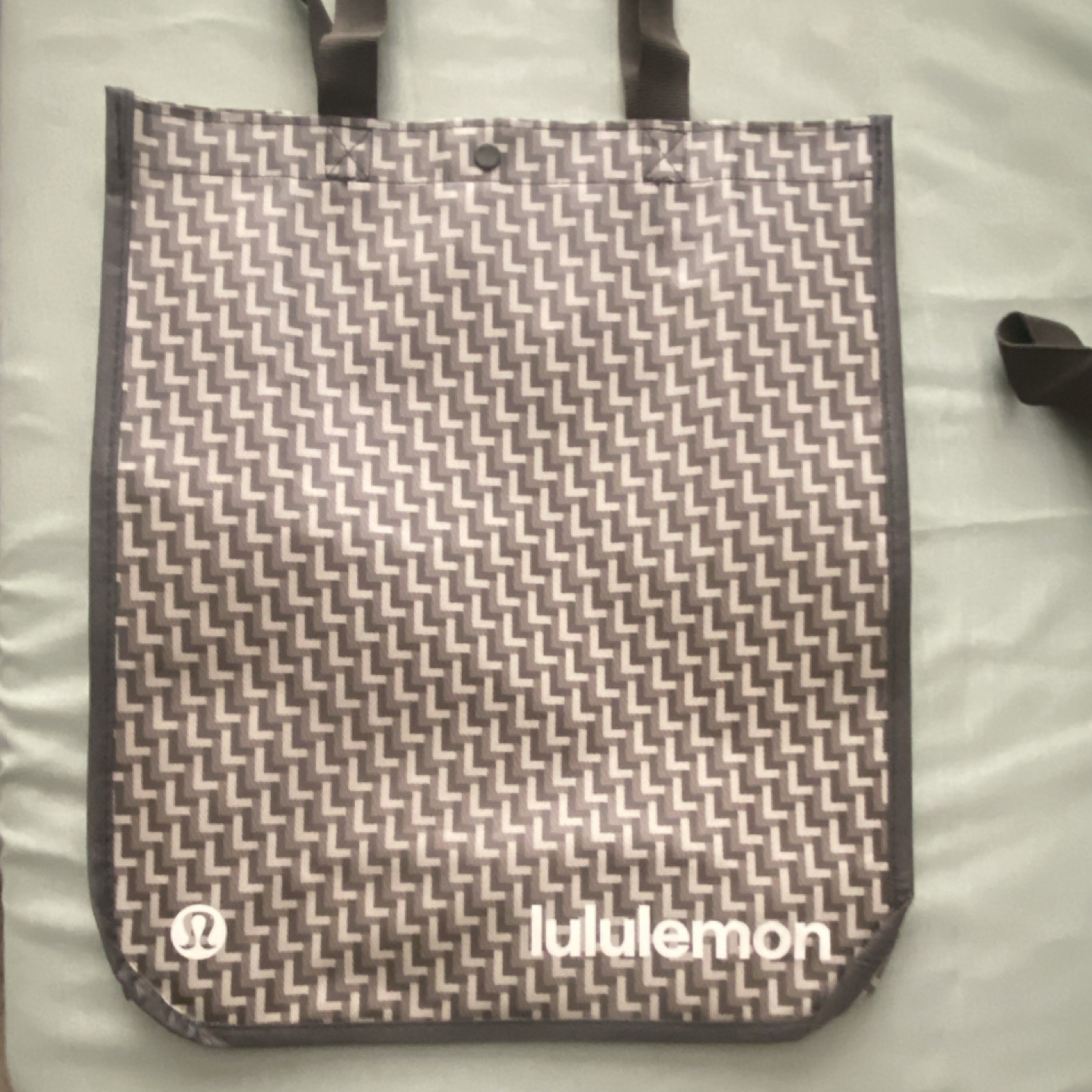 Lululemon Reusable Shopping Bags Set of 4 Black White Gray Geometric Solid