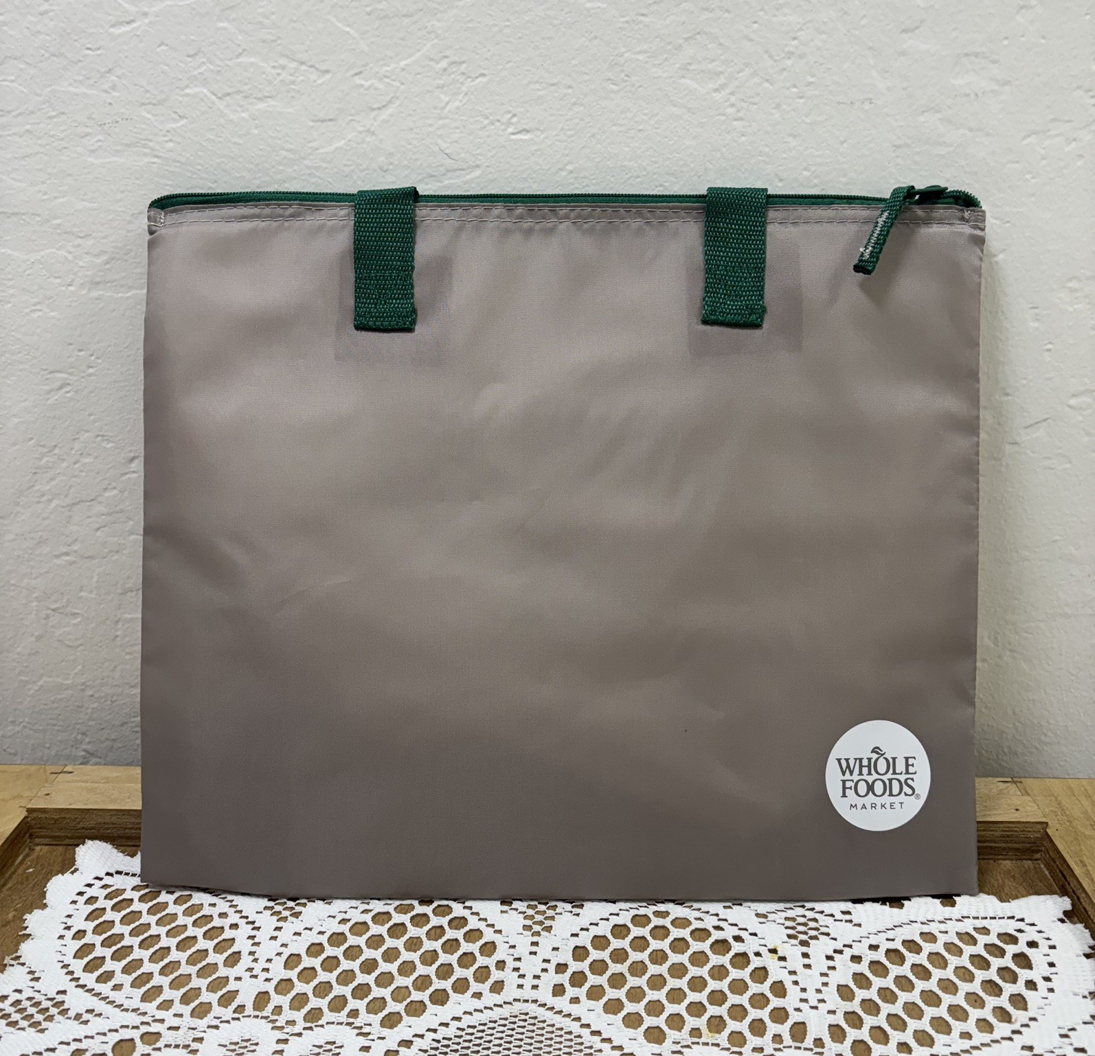 Whole Foods Market Small Slim Thermal Shopper Bag Hot -Cold Reusable NWT