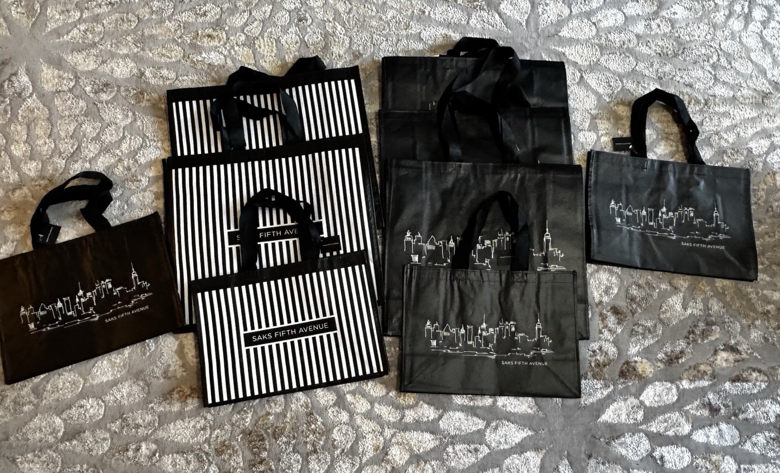 Saks Fifth Avenue Foldable Reusable Shopping Bags Black White Striped Cityscape