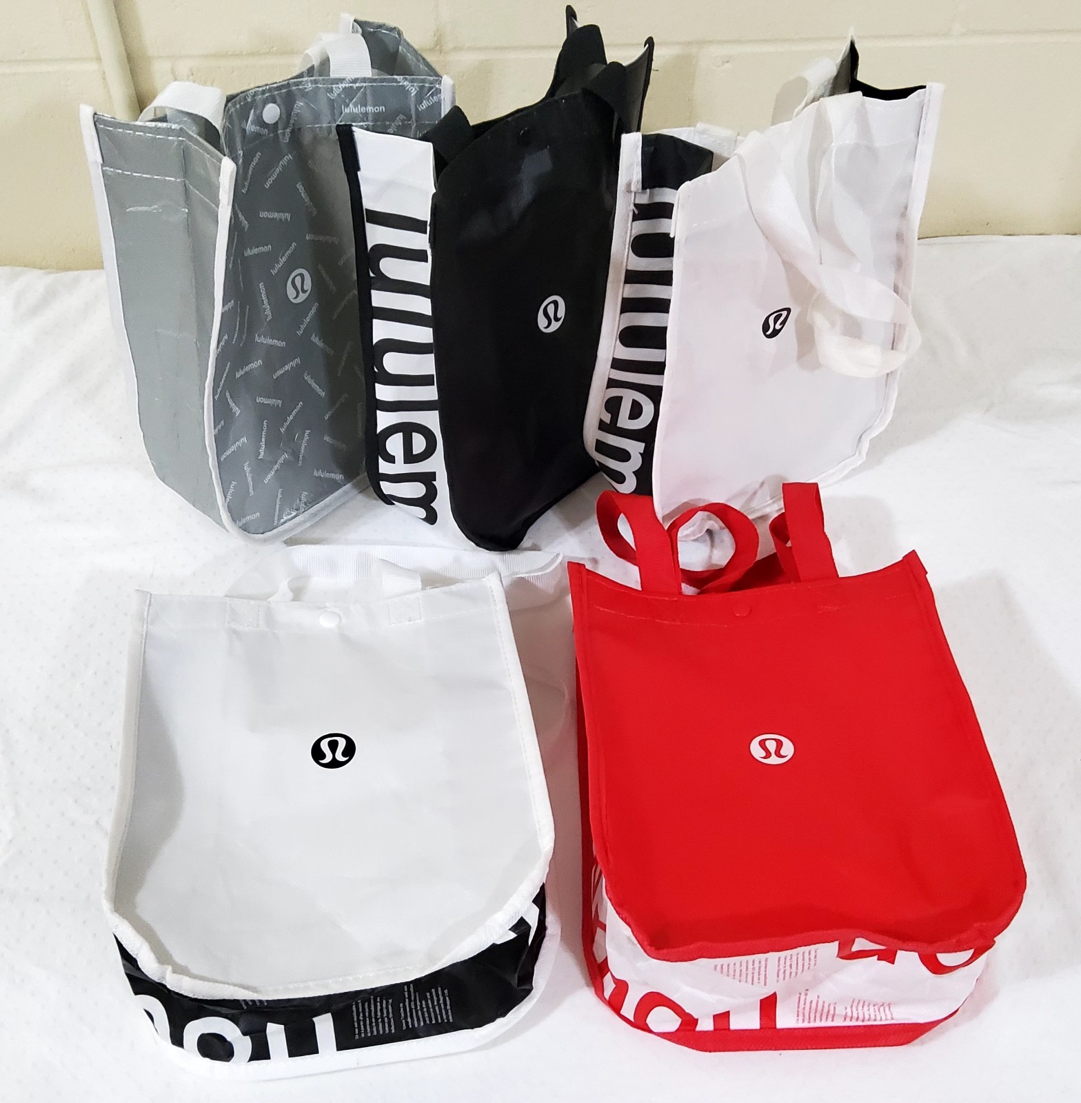 Lululemon Reusable Tote Shopping Bags Lot of 5 Small 11″x9″x4″