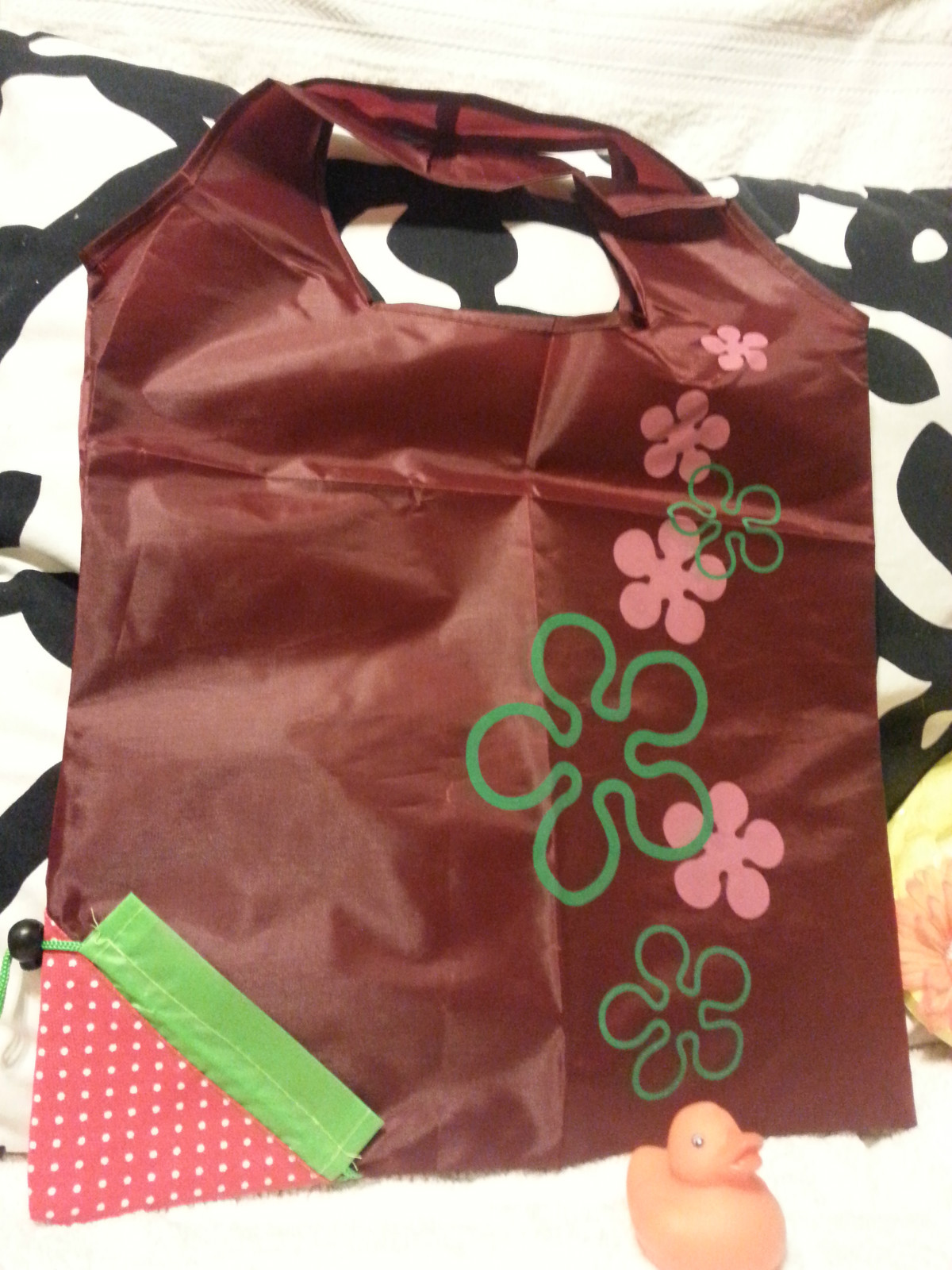 3 Brand new Strawberry Foldable Pocket Reusable Shopping Tote Bags – US seller