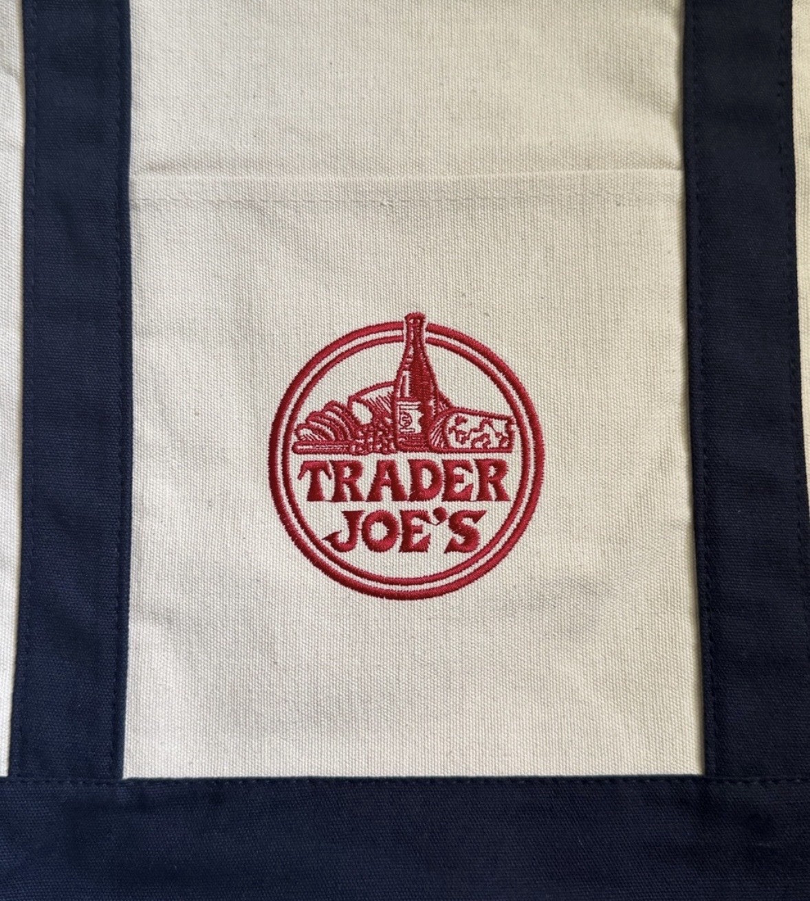New Trader Joe’s Canvas Tote Bag – Large Classic Navy & Cream – NWT
