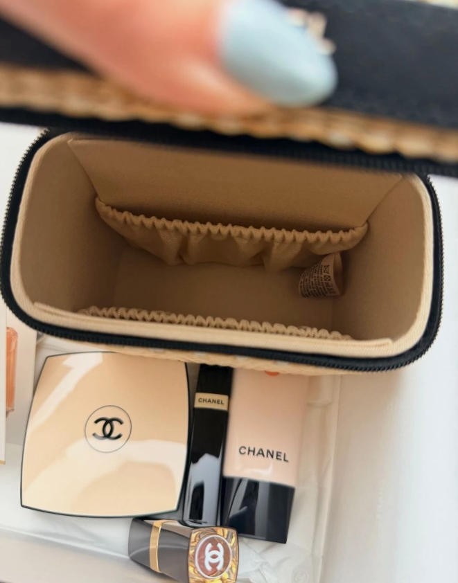 Summer Makeup Set Limited Basket Cosmetic Bag Lipstick Coffret Rare 2026