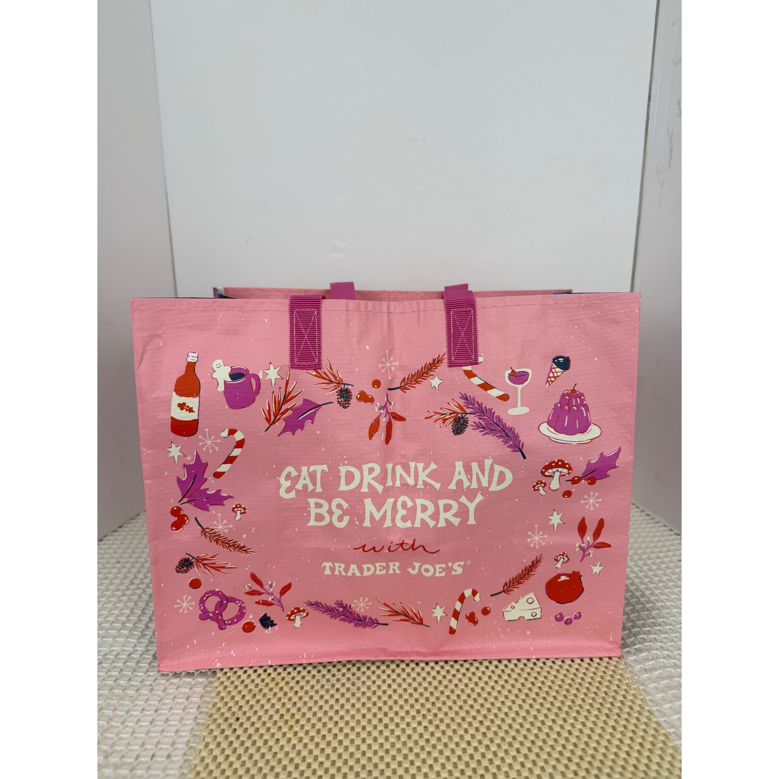 Trader Joes Eat Drink and Be Merry Reusable Gift Bag Pink Holiday Plaid NEW