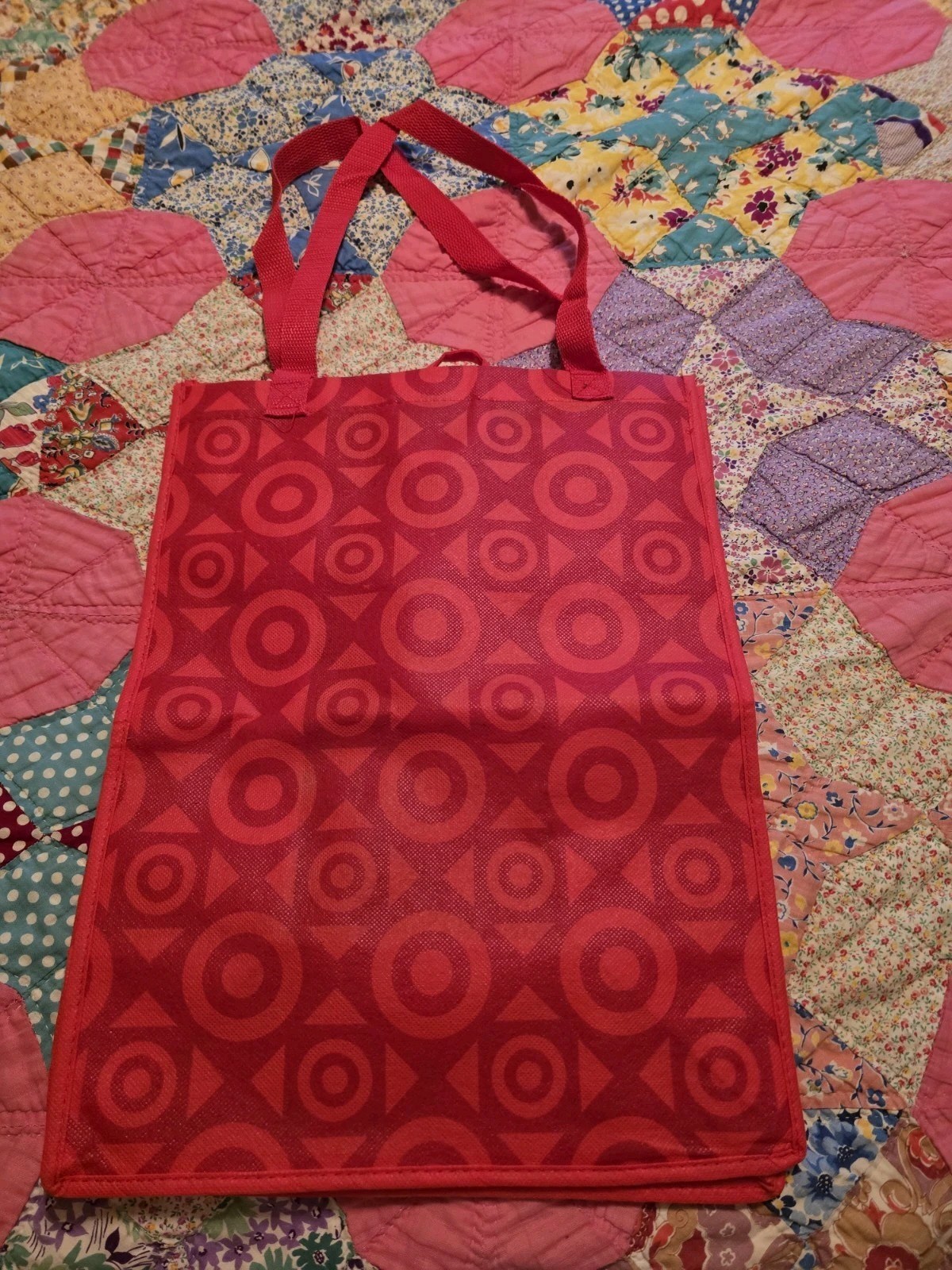 NWOT TARGET BULLSEYE REUSABLE RED TOTE BAG