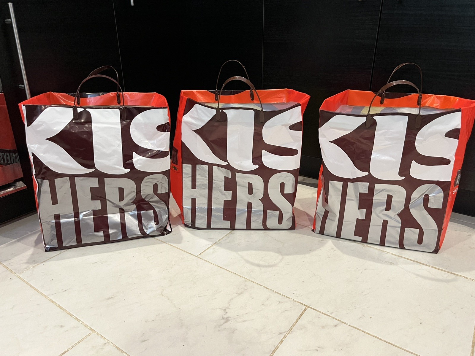 🍫🍫🍫 (3) Hershey’s Chocolate World (PA) /Reese’s Shopping Bags 16”x 13”x 7”