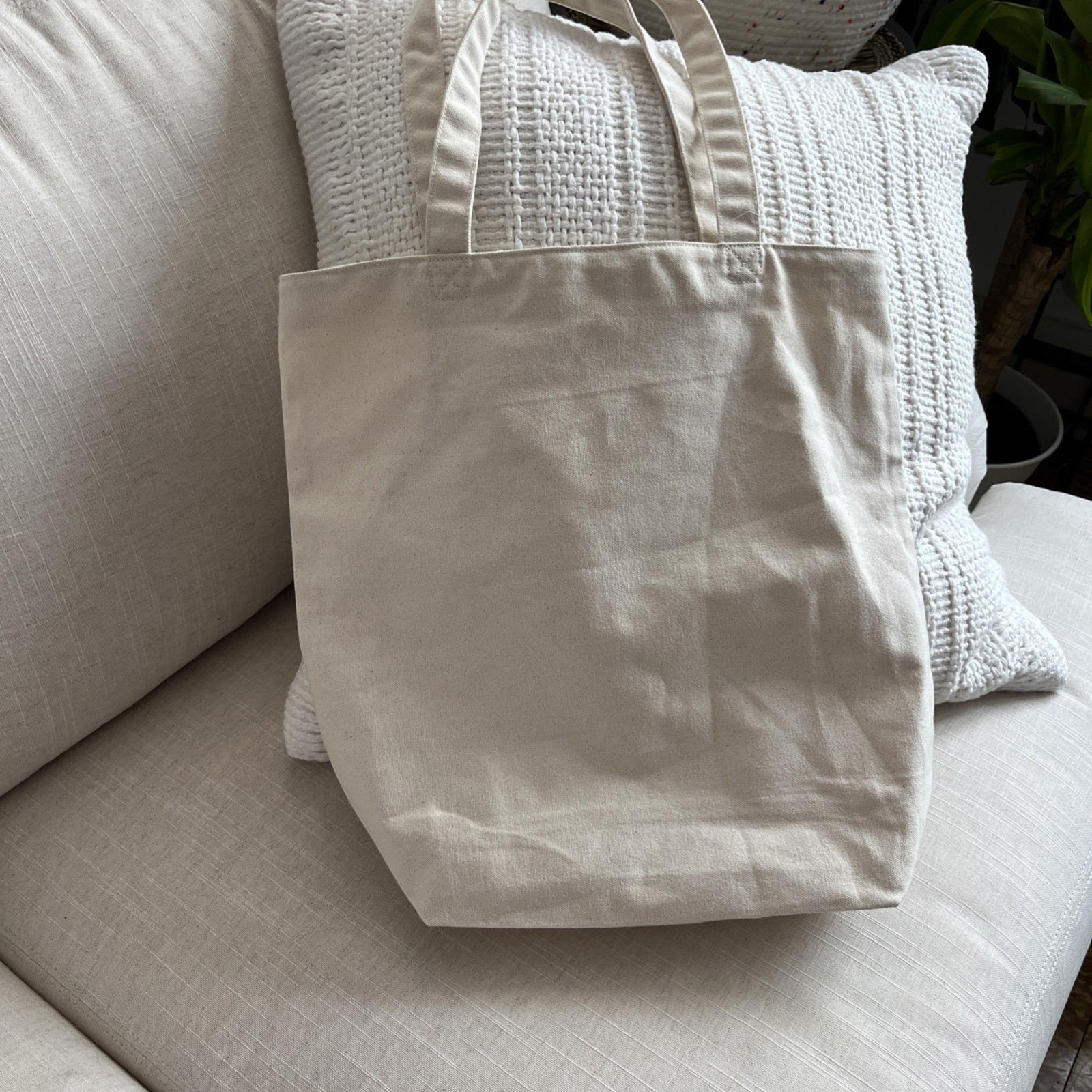 Kaws x Uniqlo PURPLE Brooklyn NYC 16 X 16 Tote Bag Williamsburg Exclusive NWTS