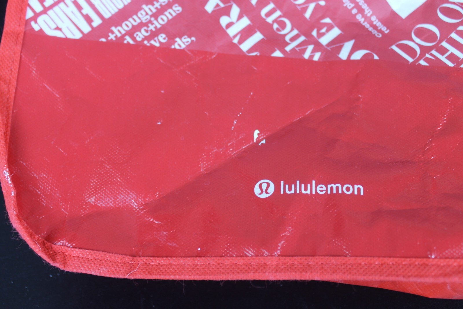 LULULEMON Reusable Shopping Bag Tote Large Red 16″ x 14″ snap closure
