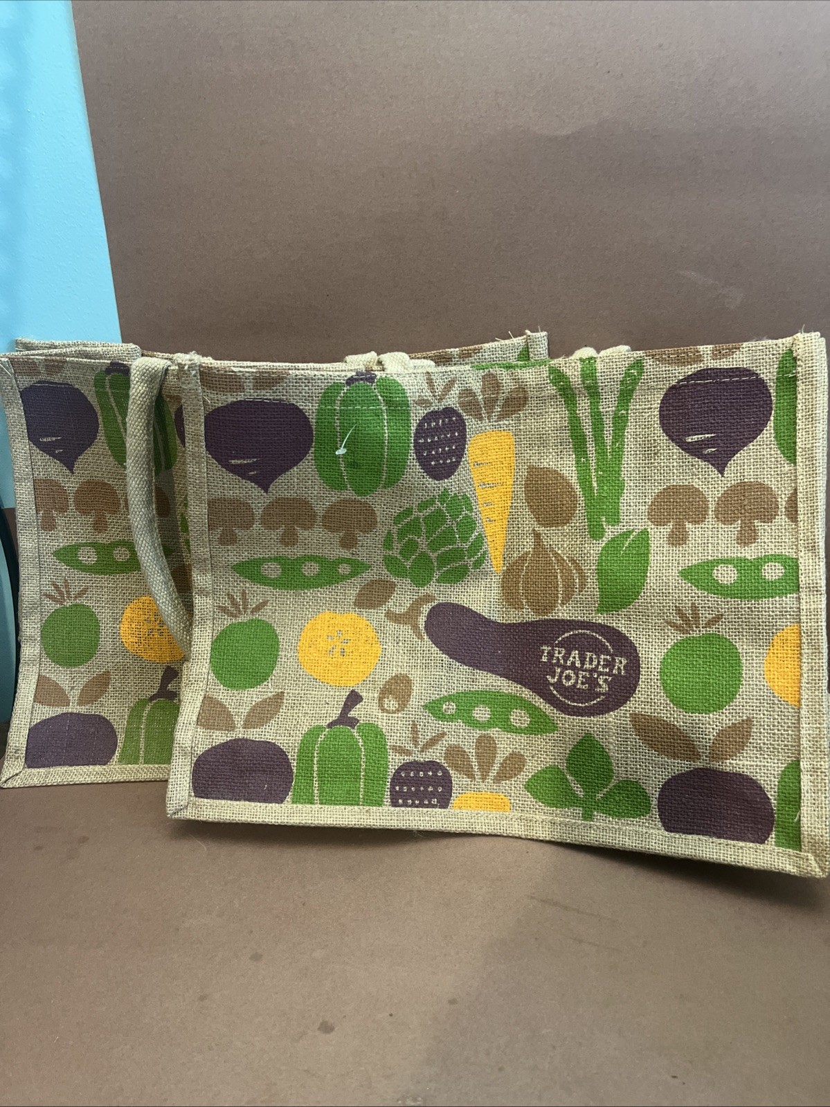 Trader Joe’s Jute Burlap Expand Tote Bag Vegetables Eggplant 17”x13”x8” (2)