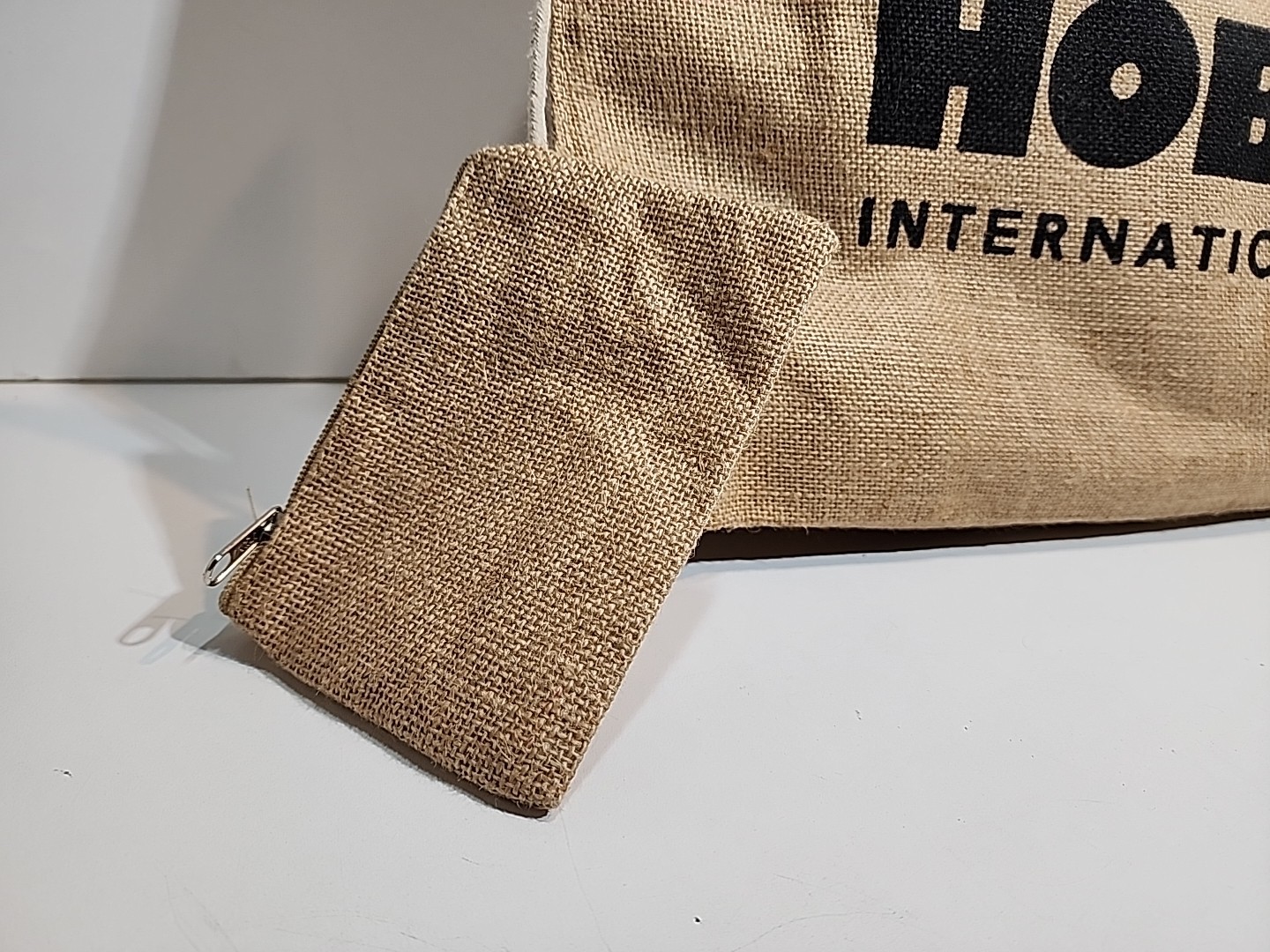 HOBO INTERNATIONAL BURLAP JUTE TOTE BAG WITH CHANGE PURSE