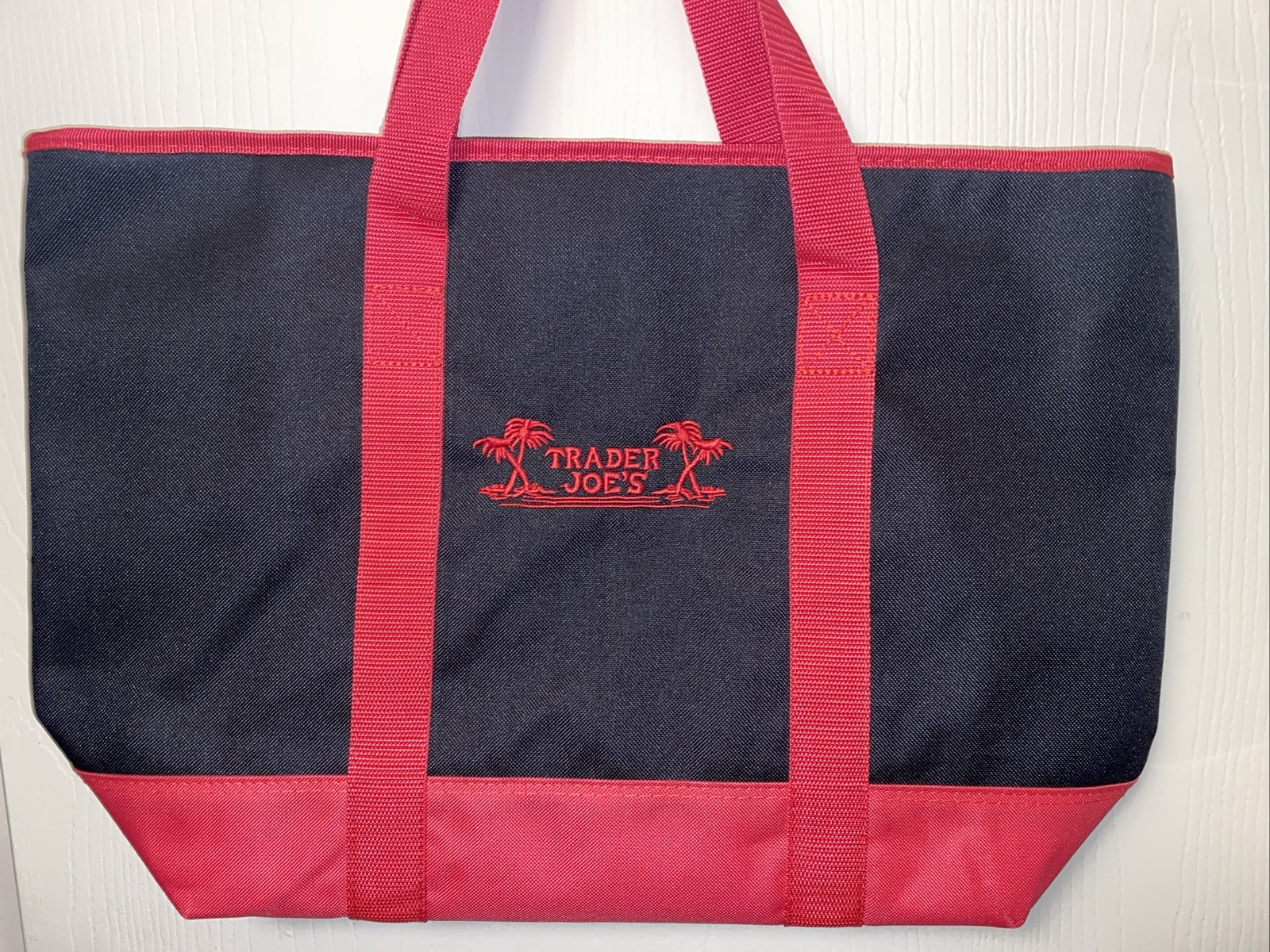 New Trader Joe’s Black Red Insulated Large Cooler Tote Reusable Shopping Bag