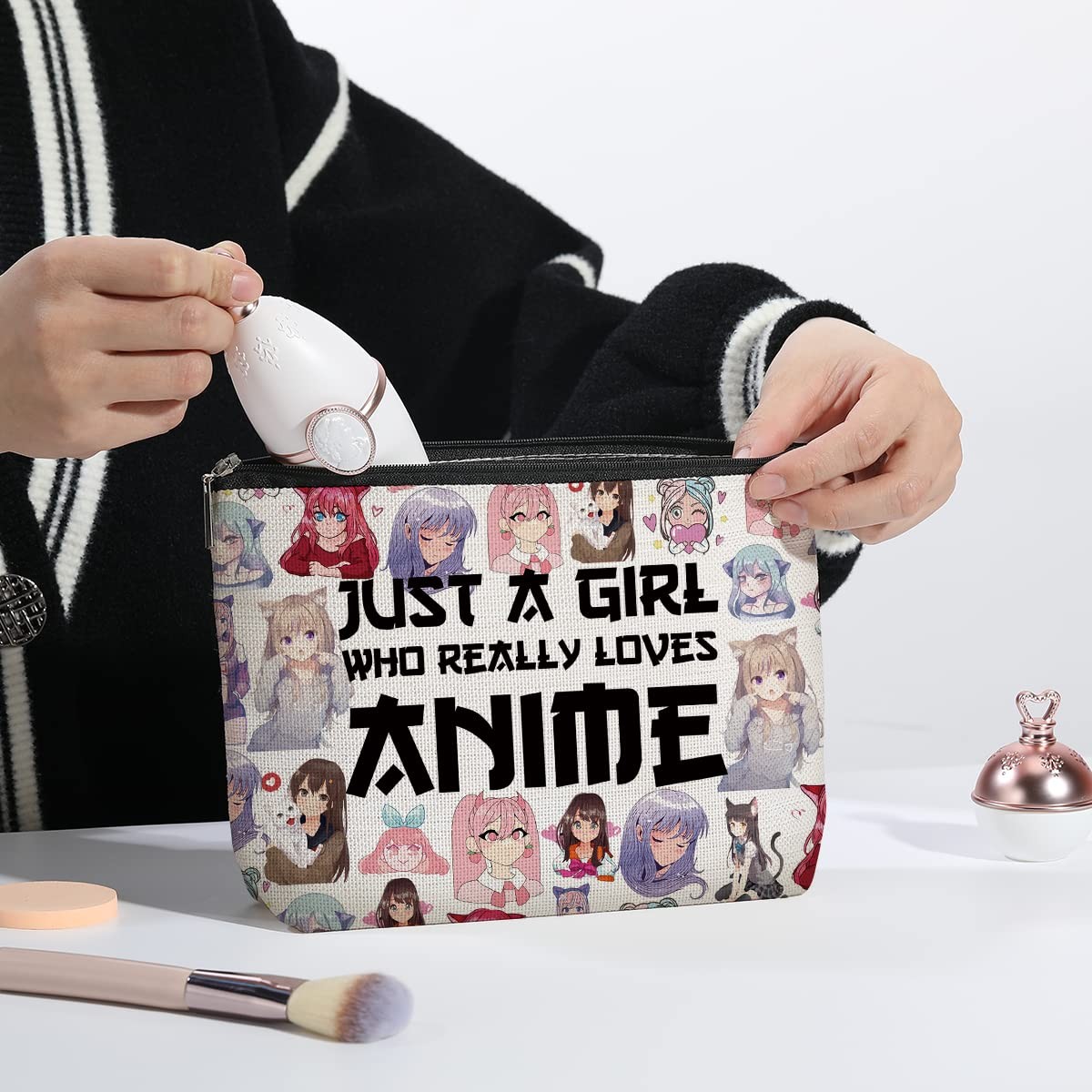 kdxpbpz Cosmetic Bag for Women, Waterproof Flax Material, Anime Lover Color 1