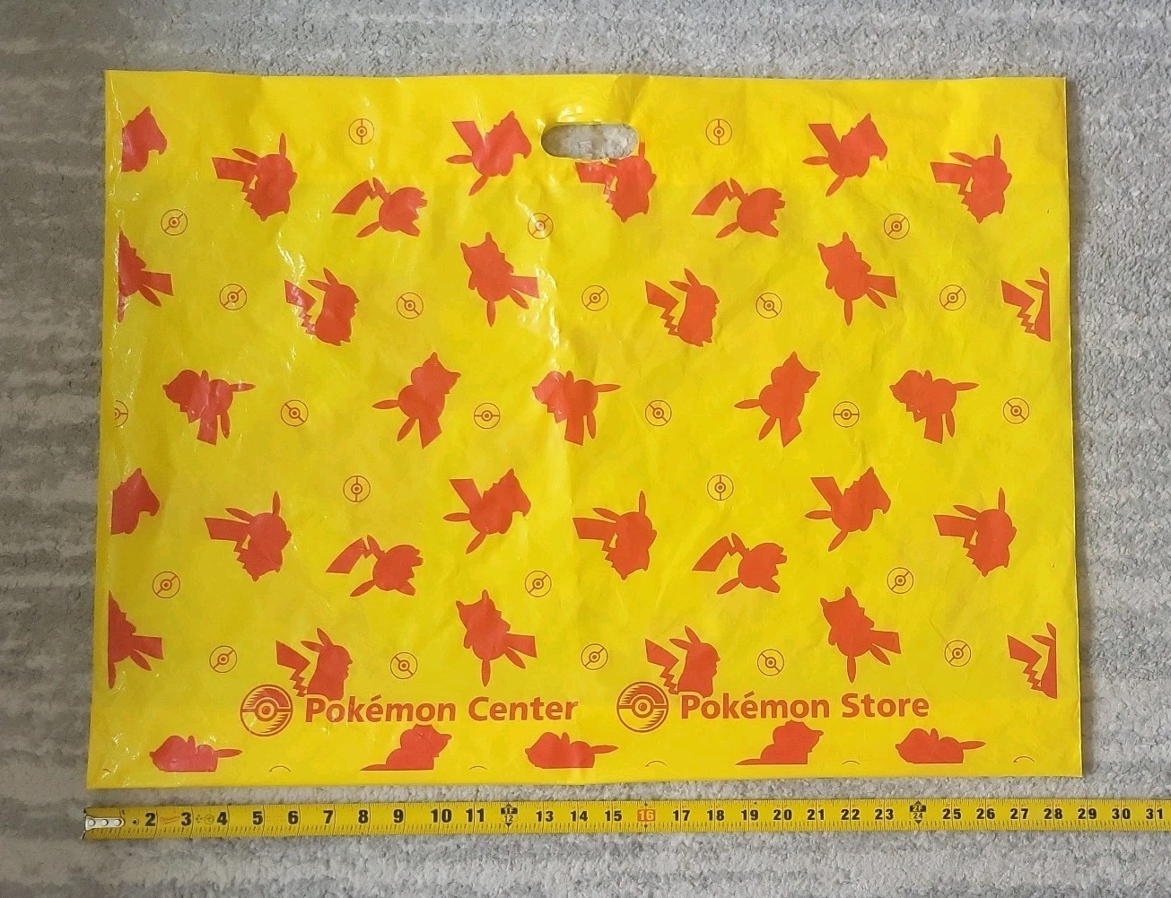 Pokémon Center DX Tokyo Station imported Pikachu Shopping Bag Large Yellow Store