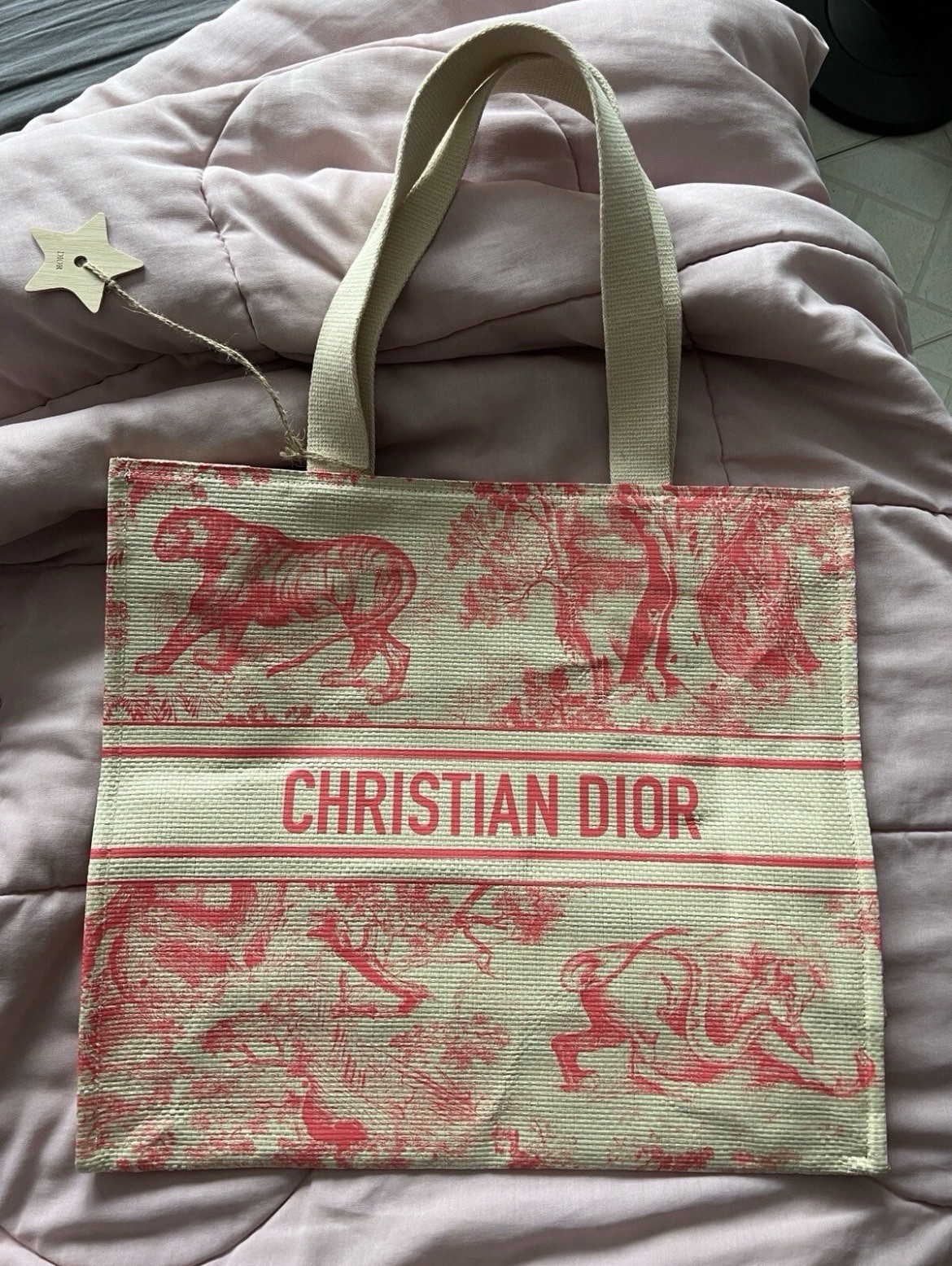DIOR Resort / Summer 2022 PINK BEACH TOTE VIC GIFT WOODEN STAR CHARM NEW!