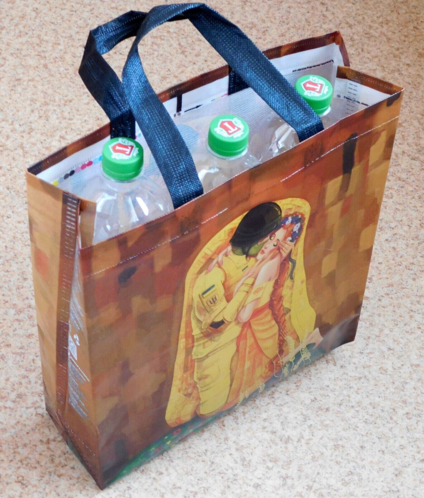 Set new popular Shopping Bags with Handles Ukrainian theme 2022/2023 – 8 pcs.