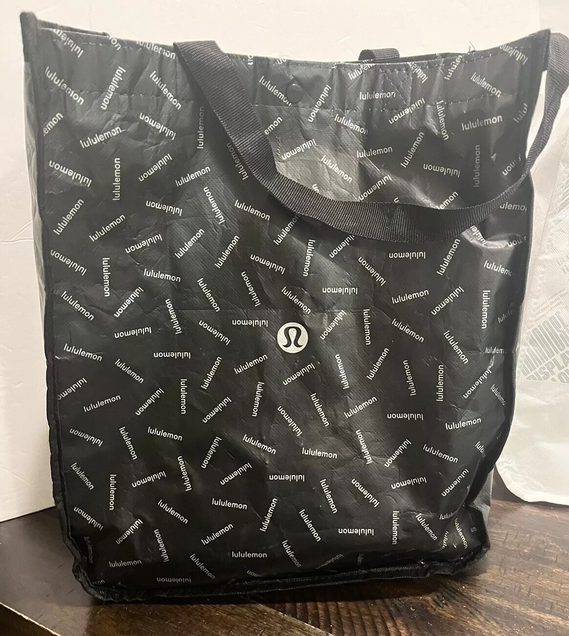 Lululemon White Silver Tote Bag 21″ x 14″ x 8″ nice large tote bag