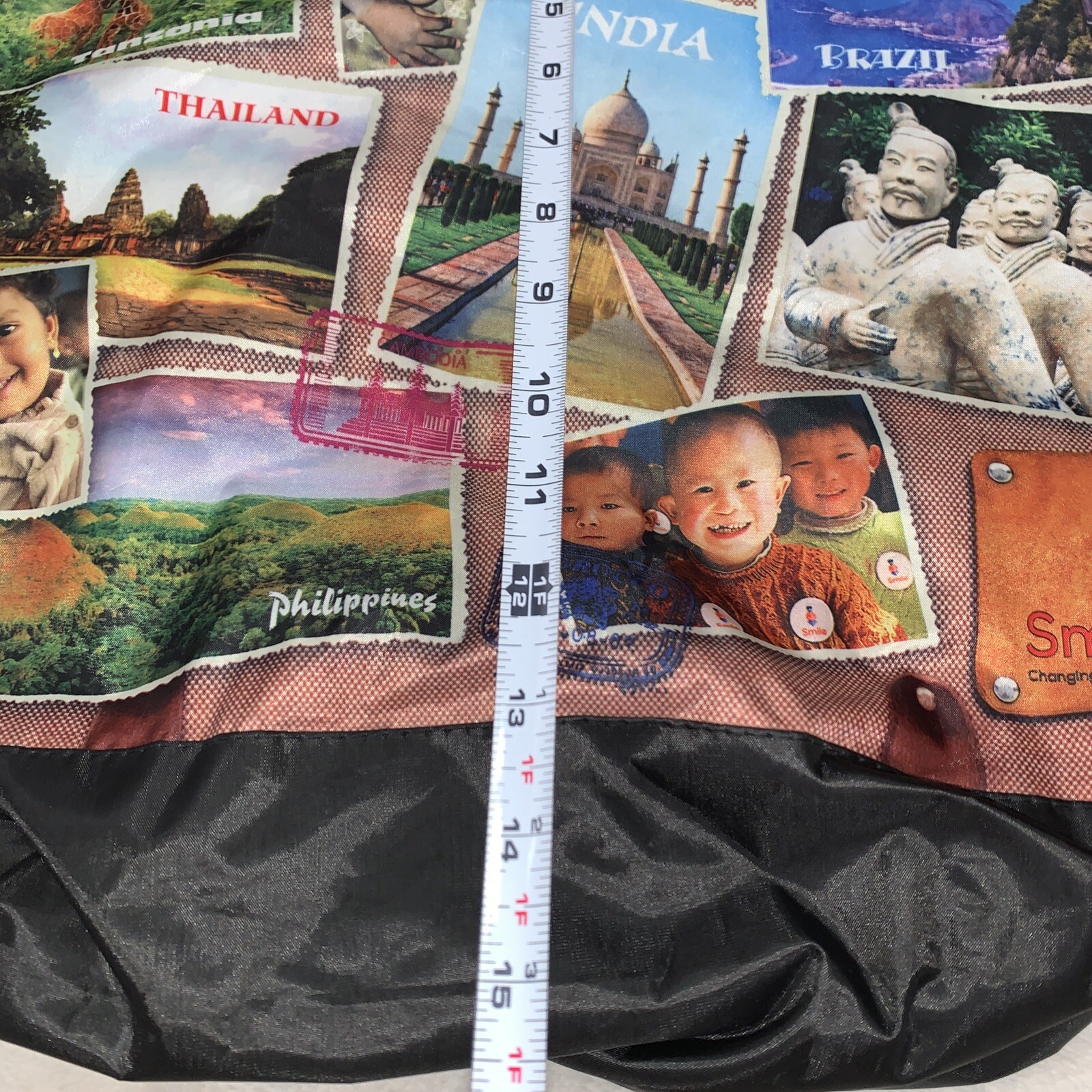 Heavy World Plastic Travel Bag w/Inside Closure, Outside Side Zipper Handles