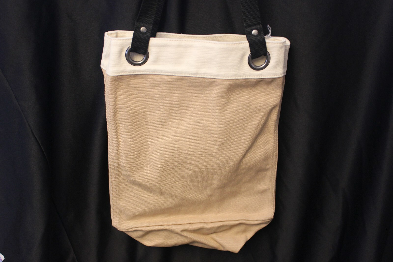 Thirty One *Retired* CANVAS STORAGE TOTE ~ARROWS~ hard to find/rare New!