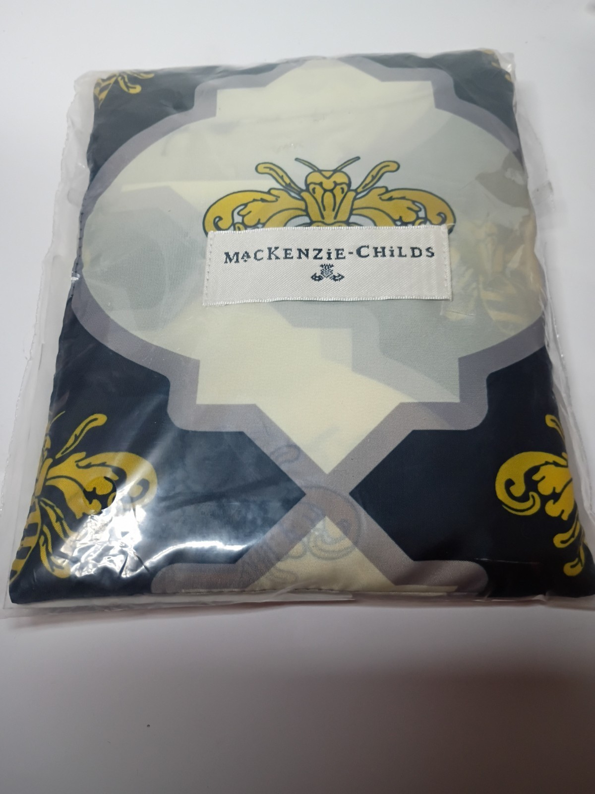 MacKenzie-Childs Queen Bee To Go Tote NEW Sealed W/ TAGS 19×24” FAST SHIPPING!