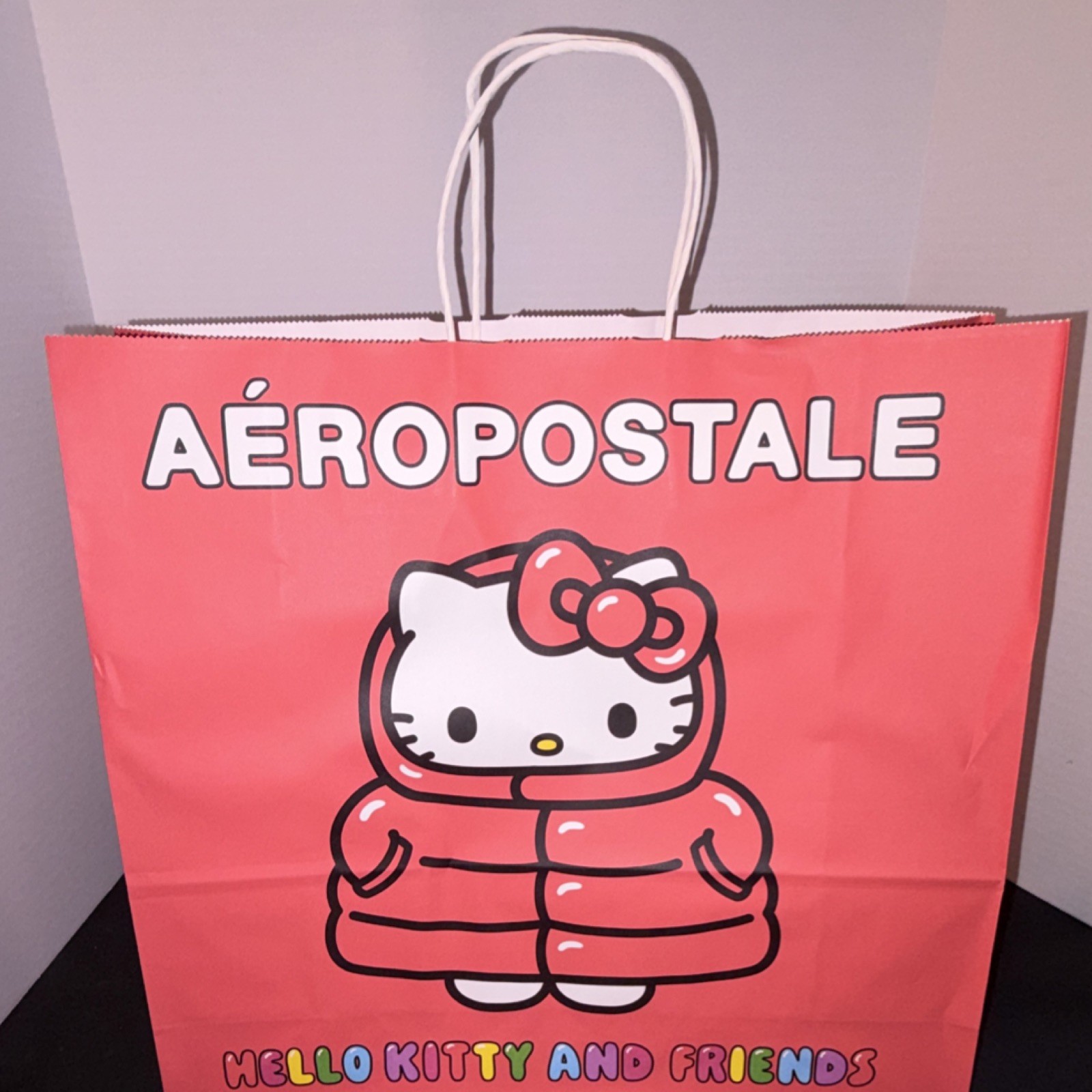 250 Hello Kitty Aeropostale Medium Holiday Shopping/gift Bags RARE