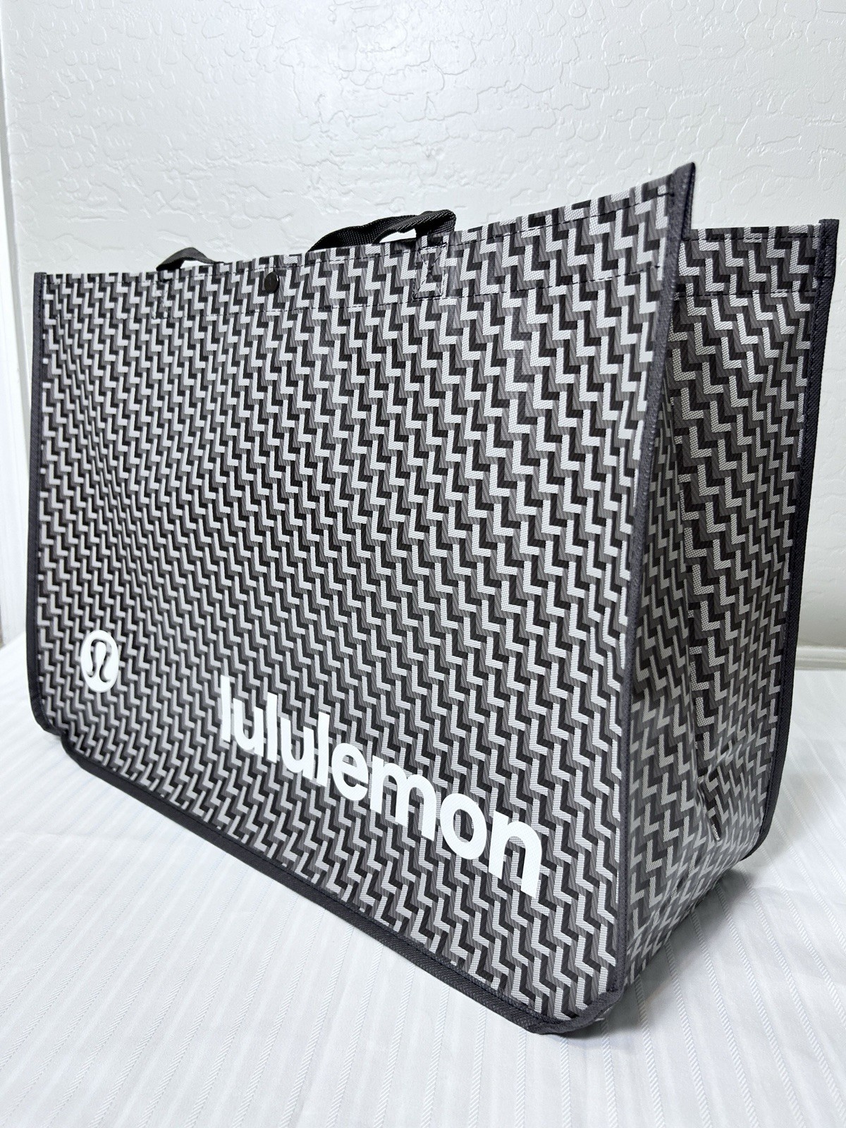 Lululemon Reusable Shopping Tote Bag – Dark Brown – Jumbo XL 14.5×21.5×8 Inch