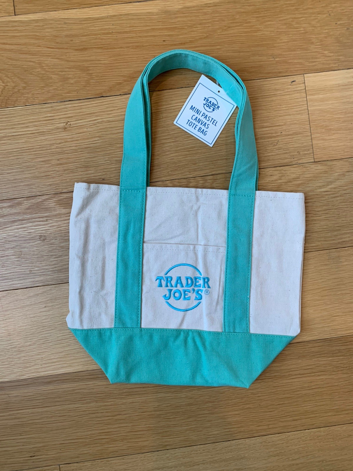 Trader Joe’s Mini Canvas Tote Bag Spring 2026 pastel mint green NWT F