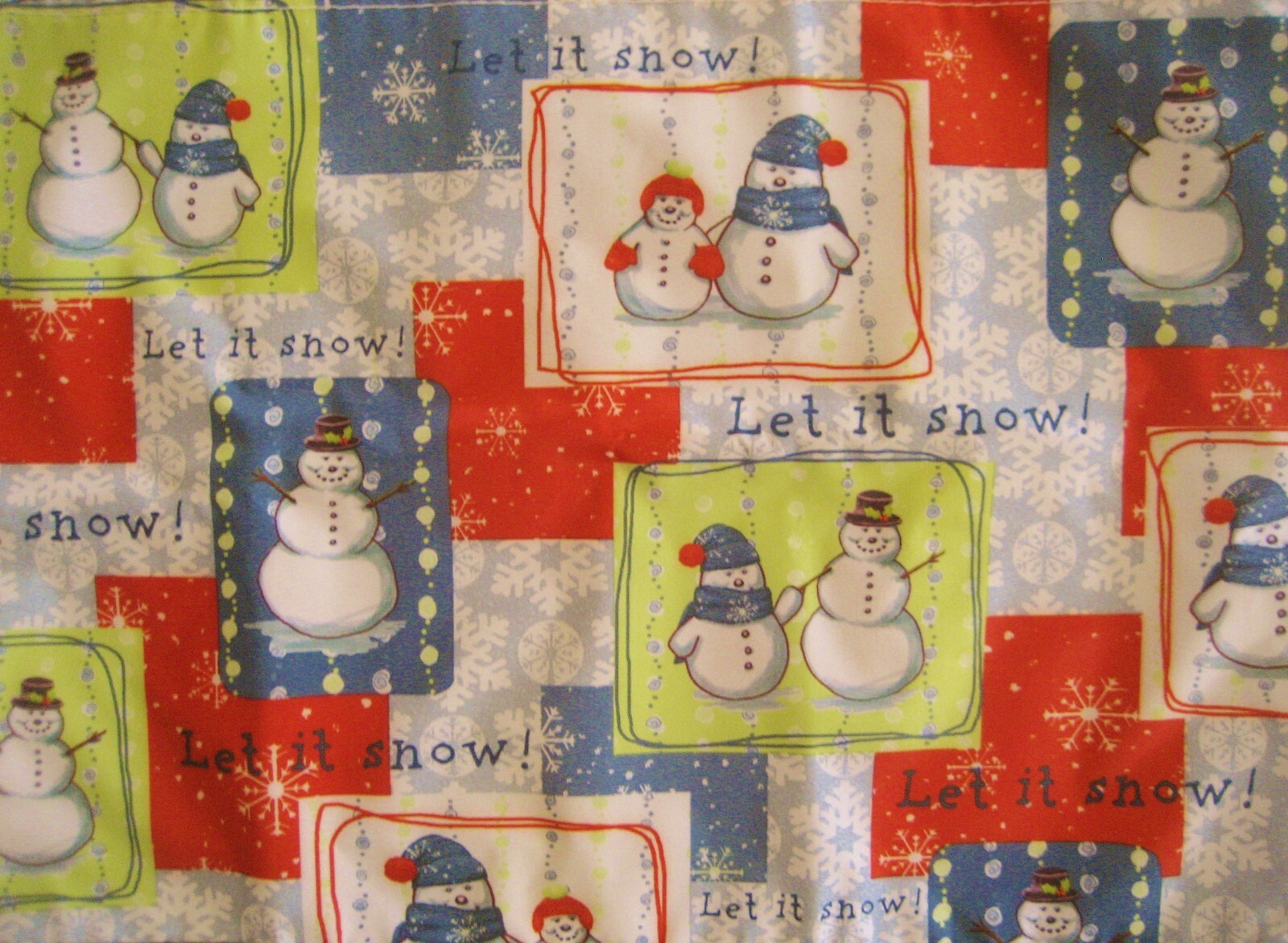 Let It Snow Microfiber Tote Bag w 2 Pockets New from VFW 17”x16”x3½”