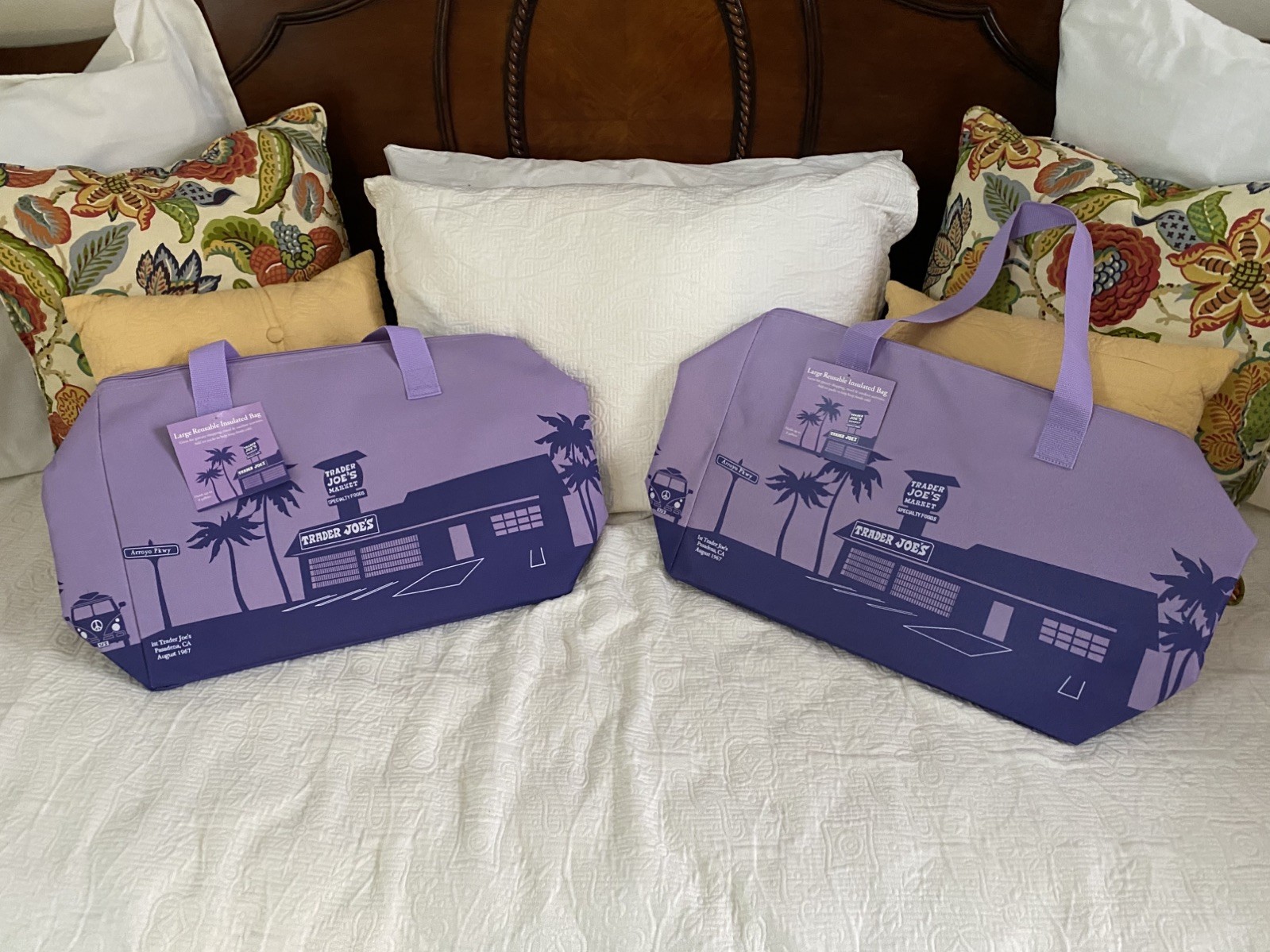 Trader Joe’s Insulated Tote Freezer Cooler Bag Market Shopper XL Purple Lavender