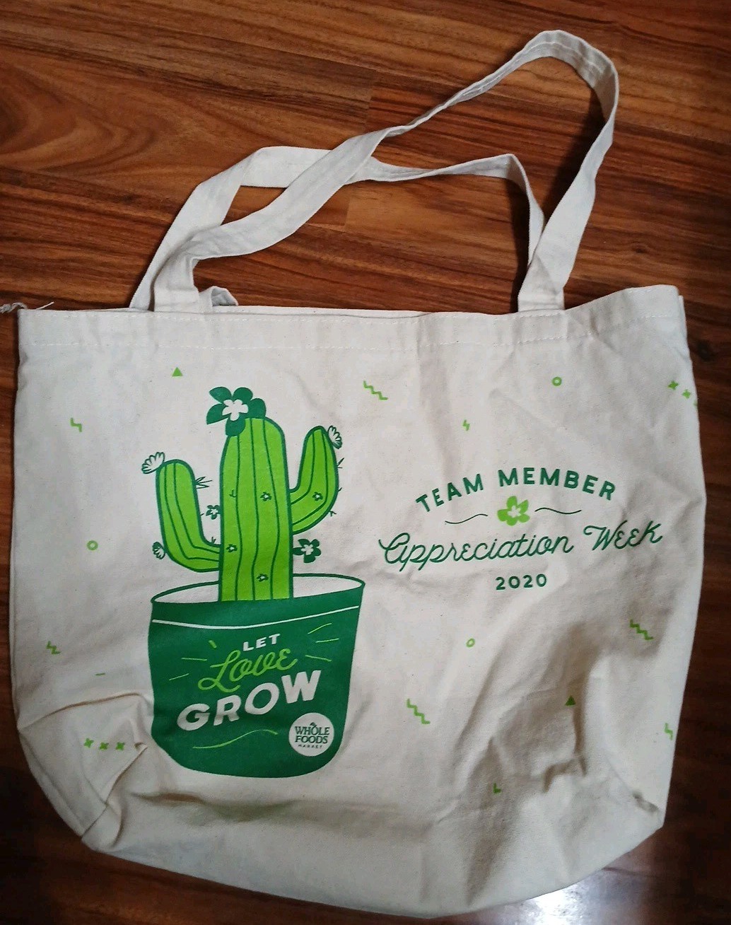 VINTAGE Whole Foods Market 2020 Team Member Appreciation W/ bag green cactus
