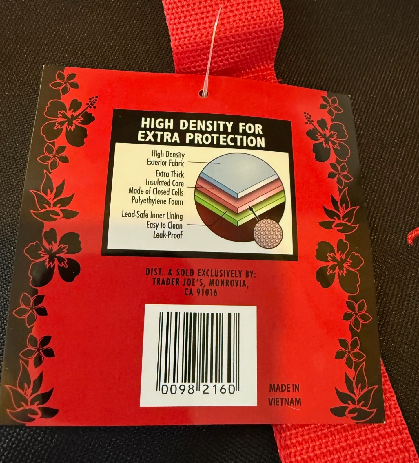 Trader Joe’s Black & Red Large Insulated Cooler Tote New With Tags!
