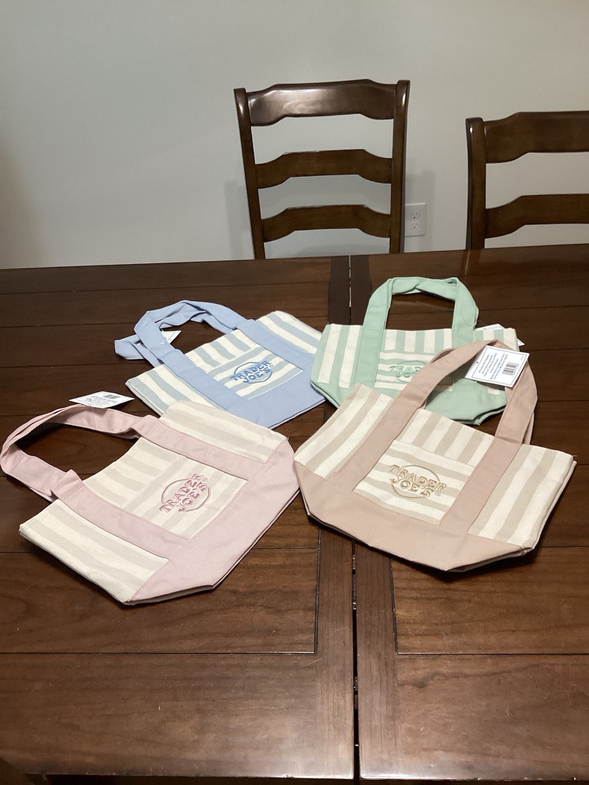 Trader Joe’s Reusable Tote Shopping Bags Set of 4 Multicolor Striped