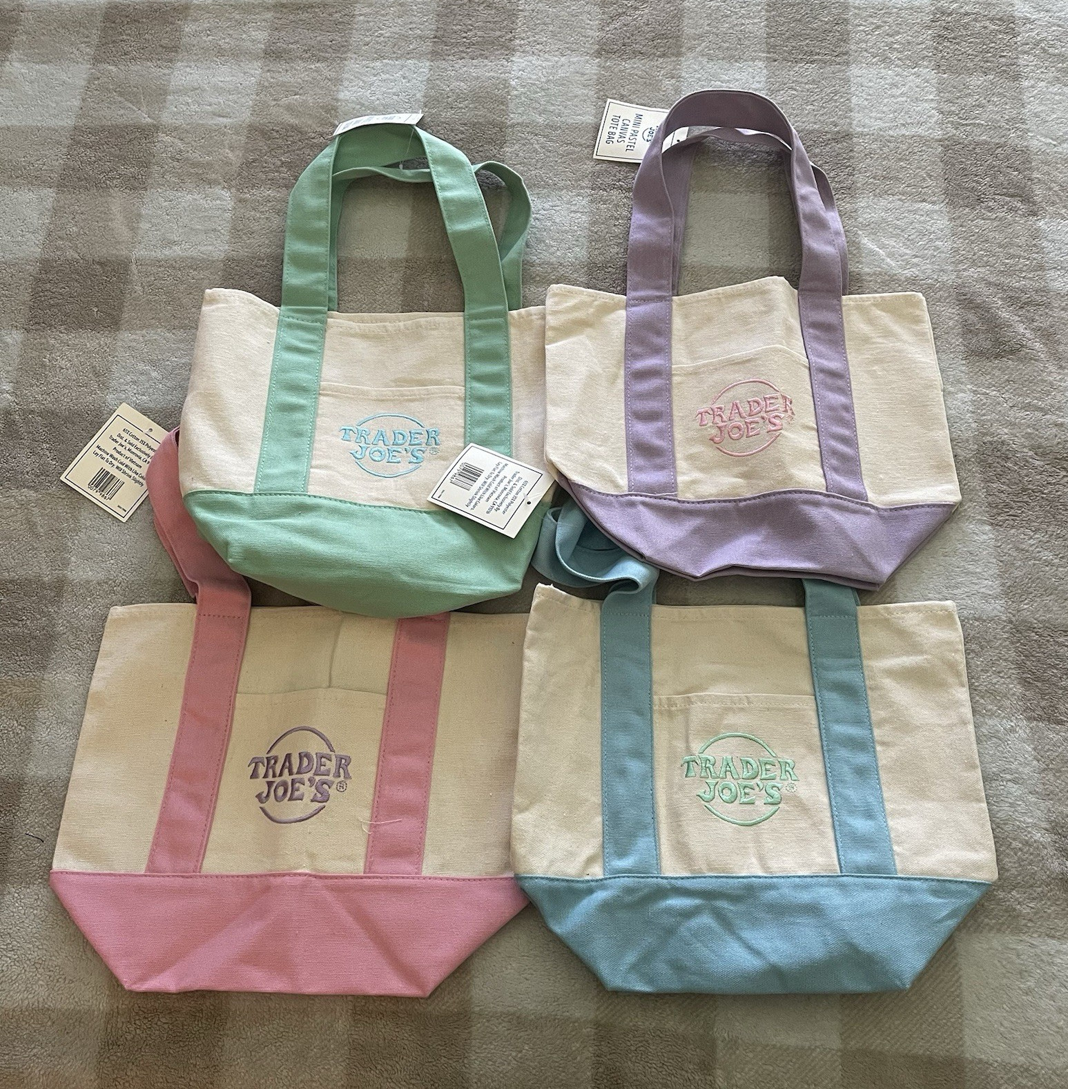 Trader Joe’s Canvas Reusable Tote Bags Multicolor 4-Pack Set 13x11x6 in