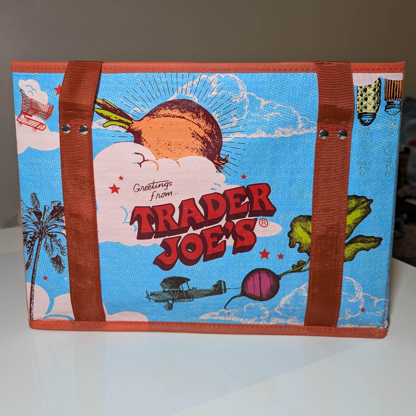 AUTHENTIC TRADER JOE’S MOON & SKY COLLAPSIBLE TOTE – GLOBAL STATUS SYMBOL – RARE