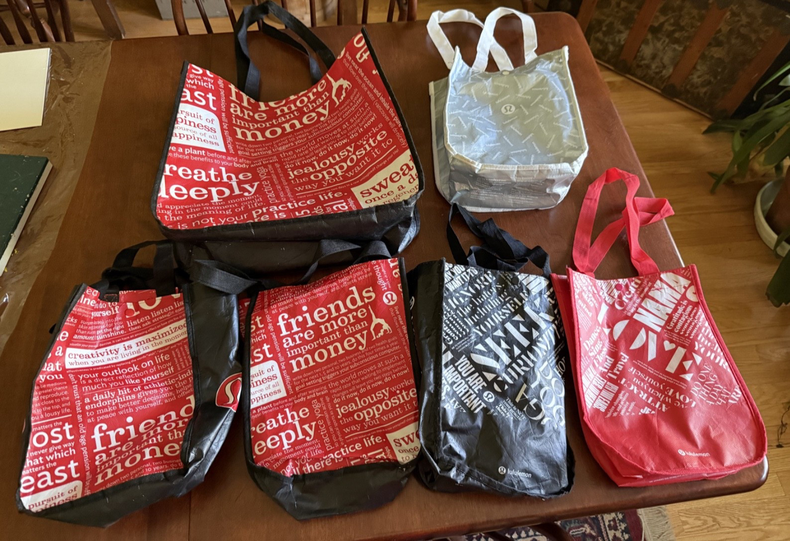 Lululemon Reuseable Shopping Tote Bags Large and Small Totes Lot of 6