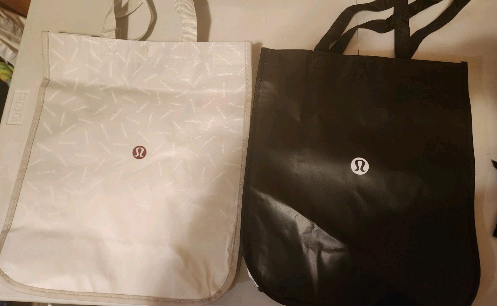 U Lululemon Shopping Totes X 2 Grey Black Reuseable Athletic