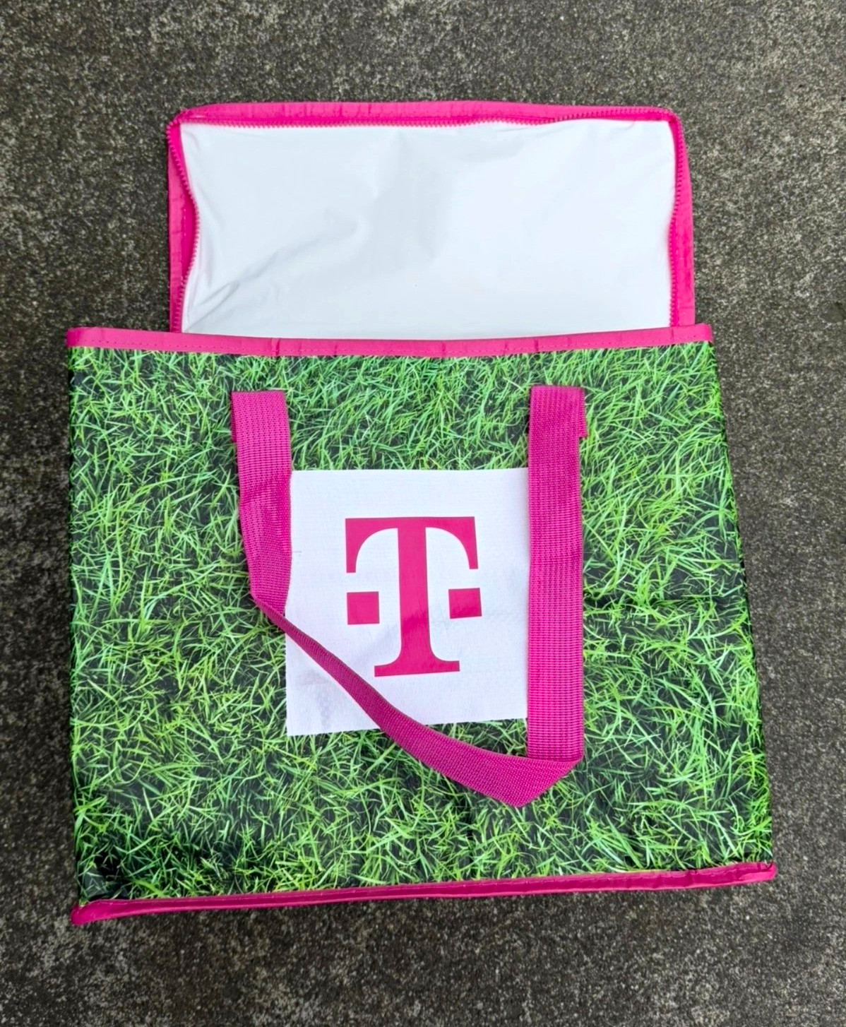 (6) T-Mobile Foldable Reusable Shopping Tote Bag Grass Green/Pink Large 45 qt