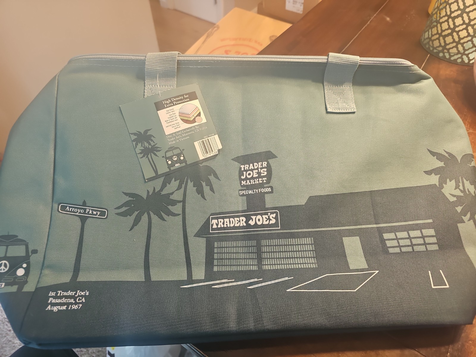 Trader Joe’s Brand Insulated Foldable Reusable Shopping Bag Green Black Graphic