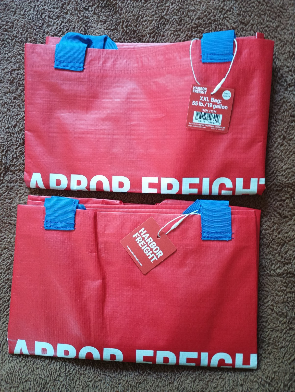 new 4 pcs Harbor Freight Bag LARGE, Red 21 ¾x14 ½x13 ¾ “/19 gallon, 55 lb