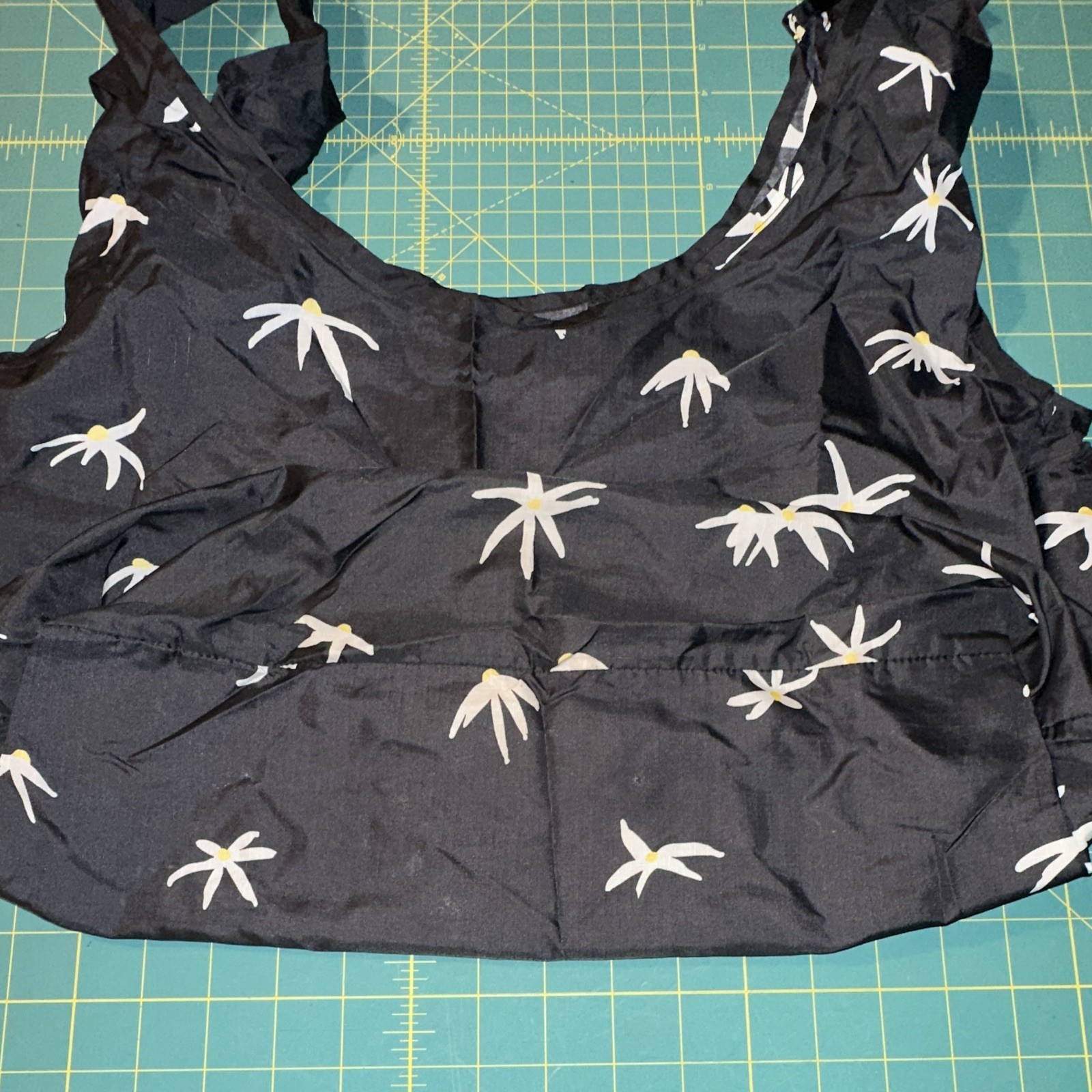 BAGGU Black Floral Wilted Daisy Print Nylon Reusable Bag RARE OUT OF PRINT