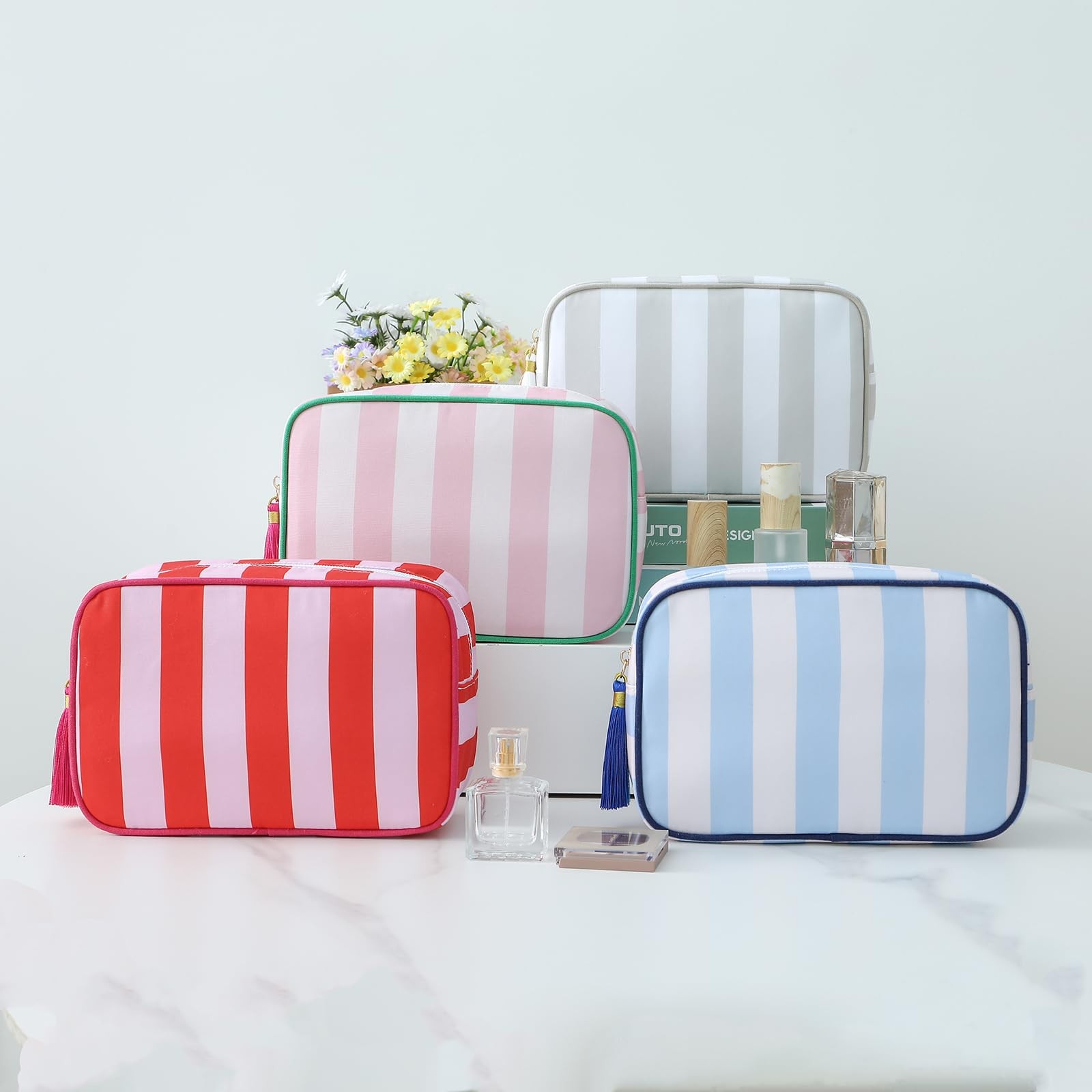 EMBRUNIOICE Stripe Makeup Bag Travel Cosmetic Organizer White & Pink