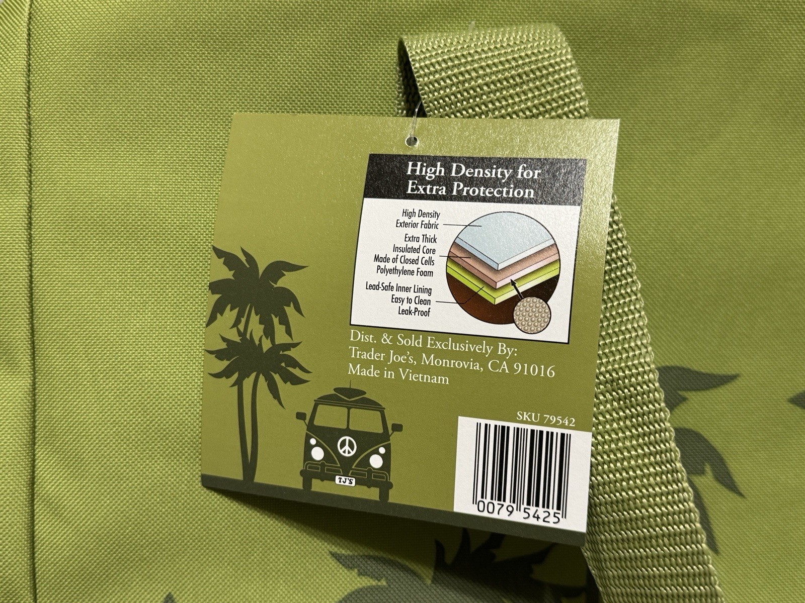 NWT Trader Joe’s Large Reusable Insulated Tote Bag – 8 Gallon – Zippered
