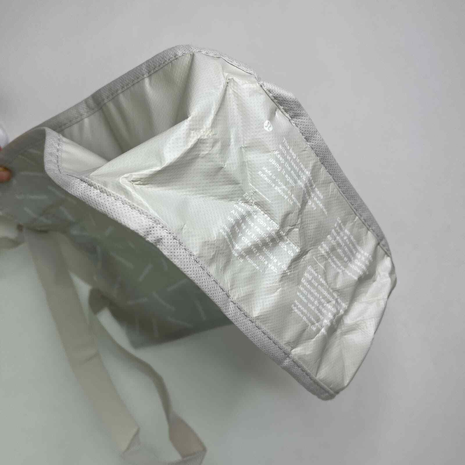 LULULEMON — Reusable Small Tote Gift Bag Logo Print Holiday 2022 Silver Gradient
