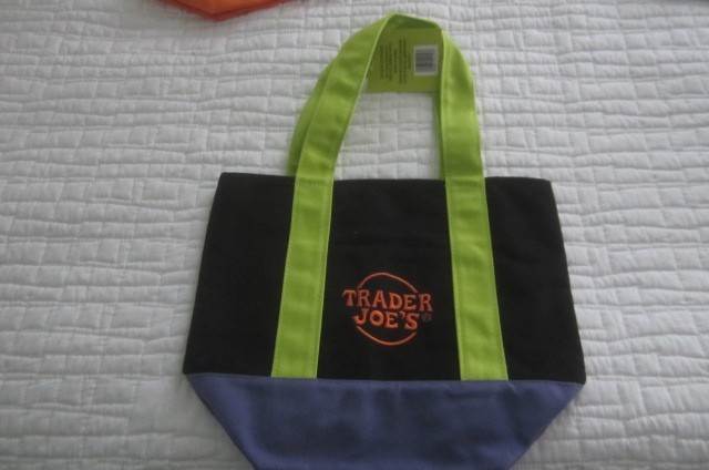 New With Tags Lot of 4 Different Trader Joe’s Halloween Trick Treat Mini Totes