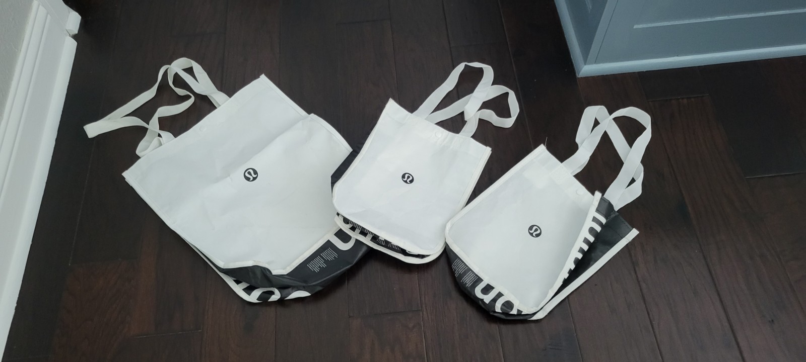 Lululemon Reusable Shopping Tote Bag 1 Large 2 sm,white black Lot 3 gift bags